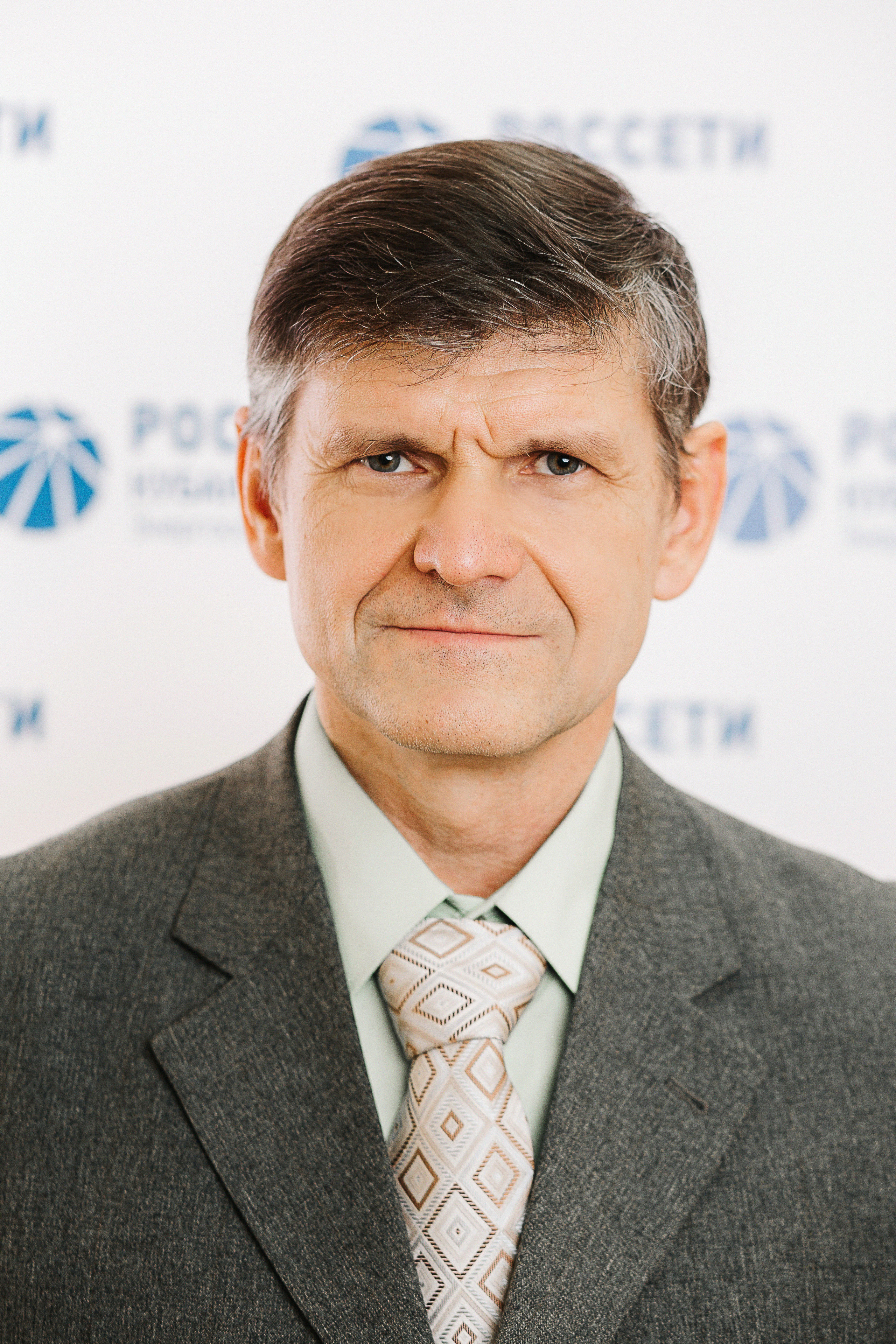 Портреты сотрудников РОССЕТИ. Photographer and videographer for wedding in Italy: Rome, Milan, Venic