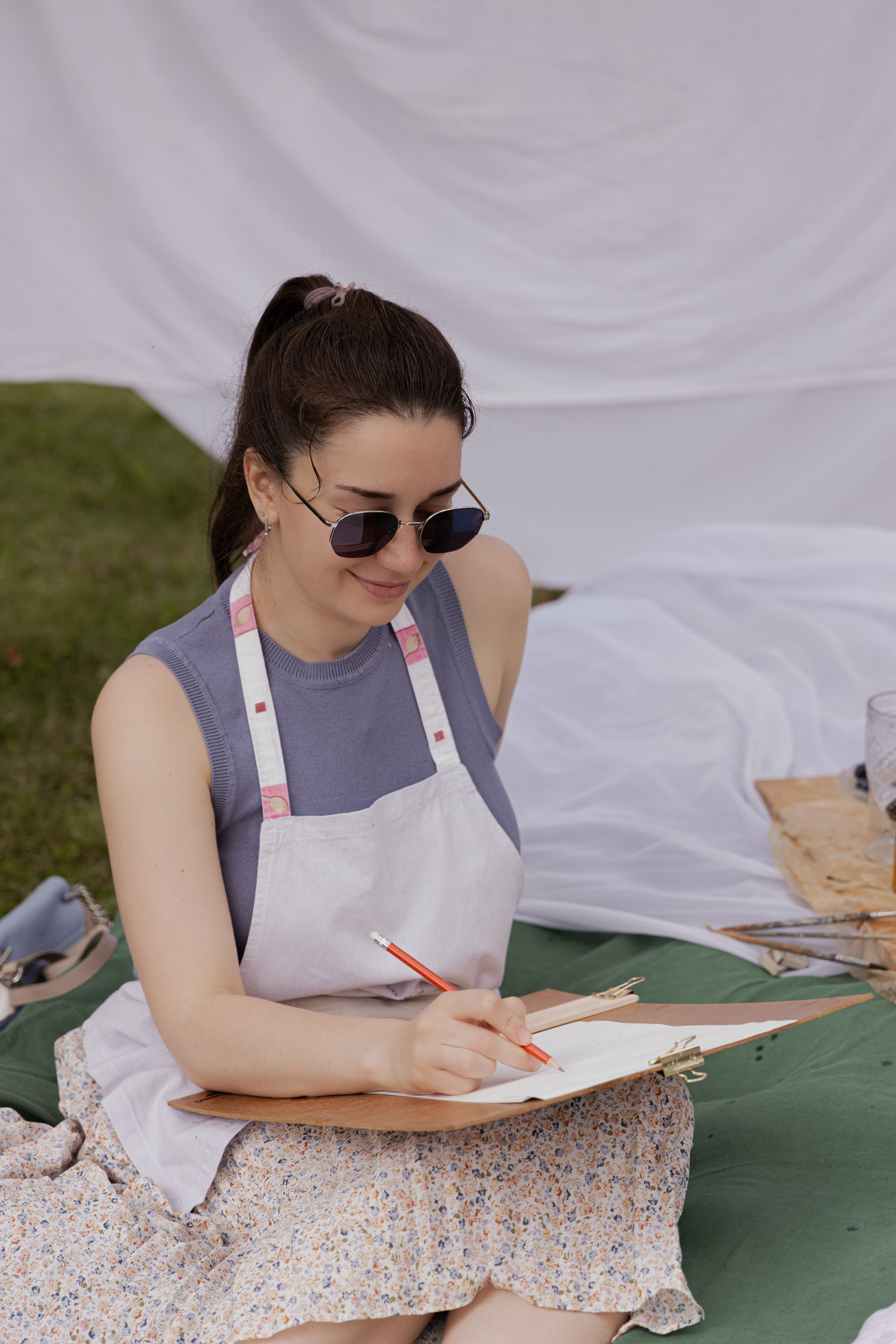 МК Пион (пикник в парке). Анастасия Ракчеева Художник