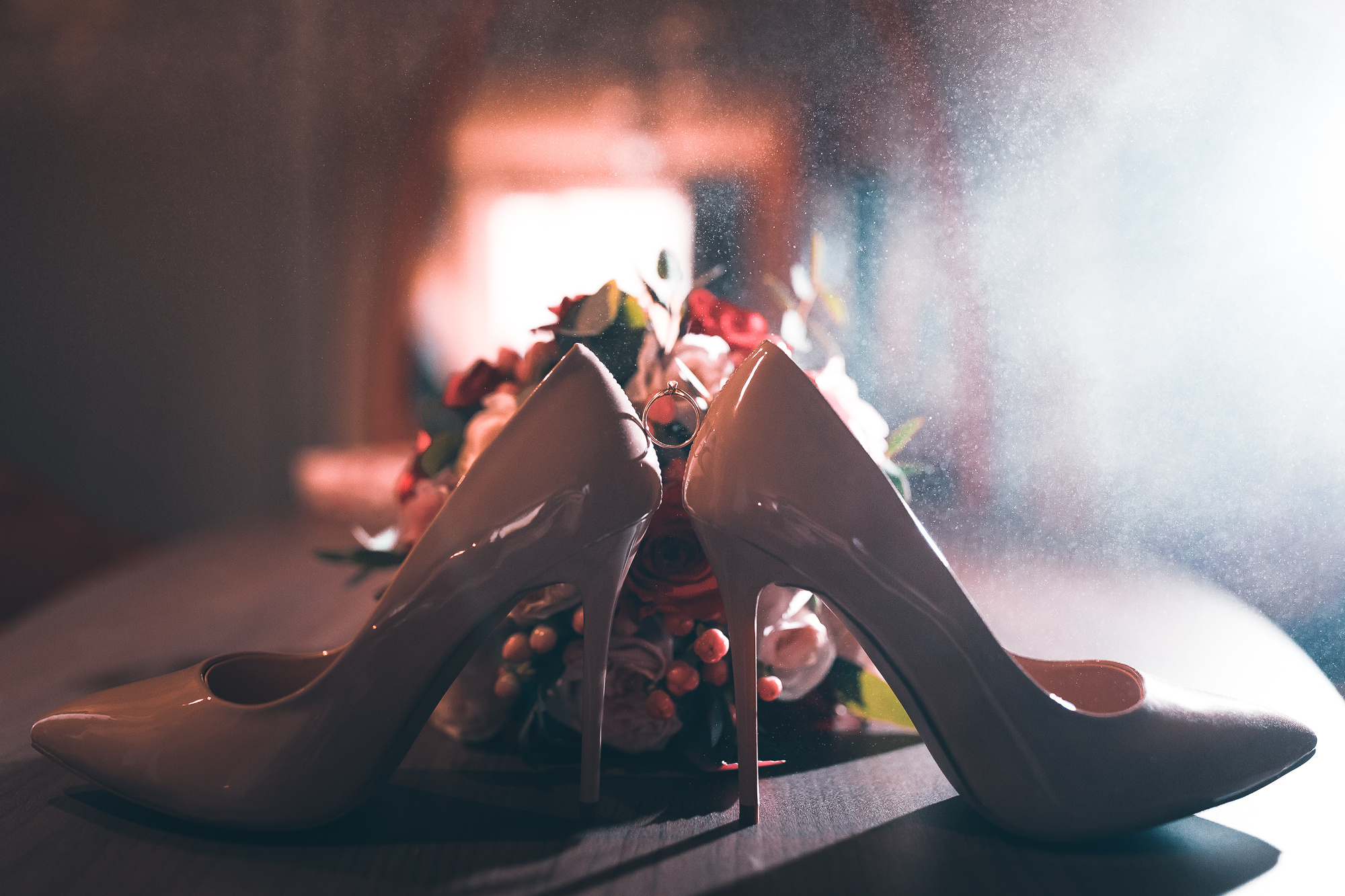 Контакты. Иван Март Свадебный и портретный фотограф Тюмень