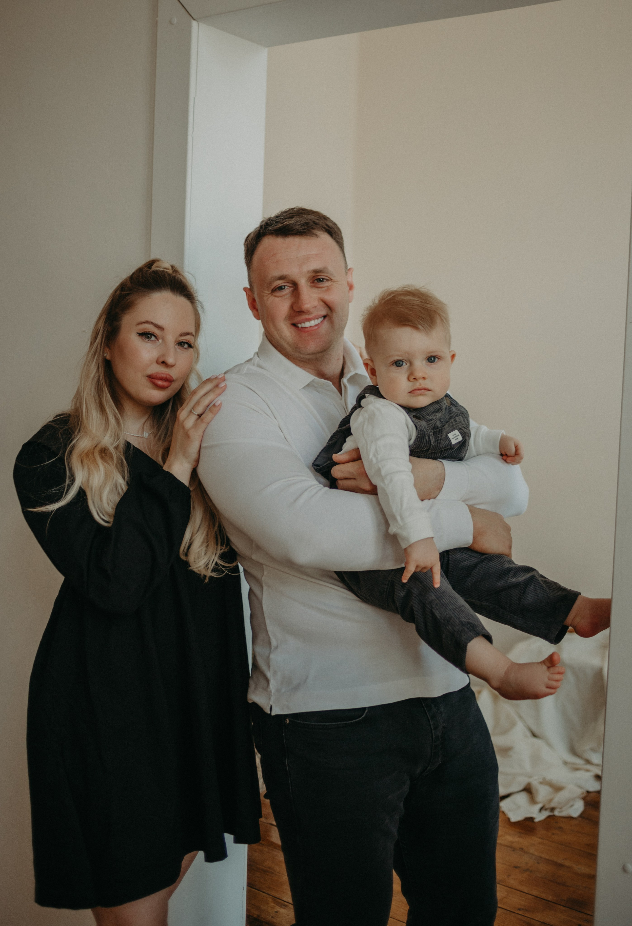 Годик с родными. Фотограф в Краснодаре Евгения Михаевич