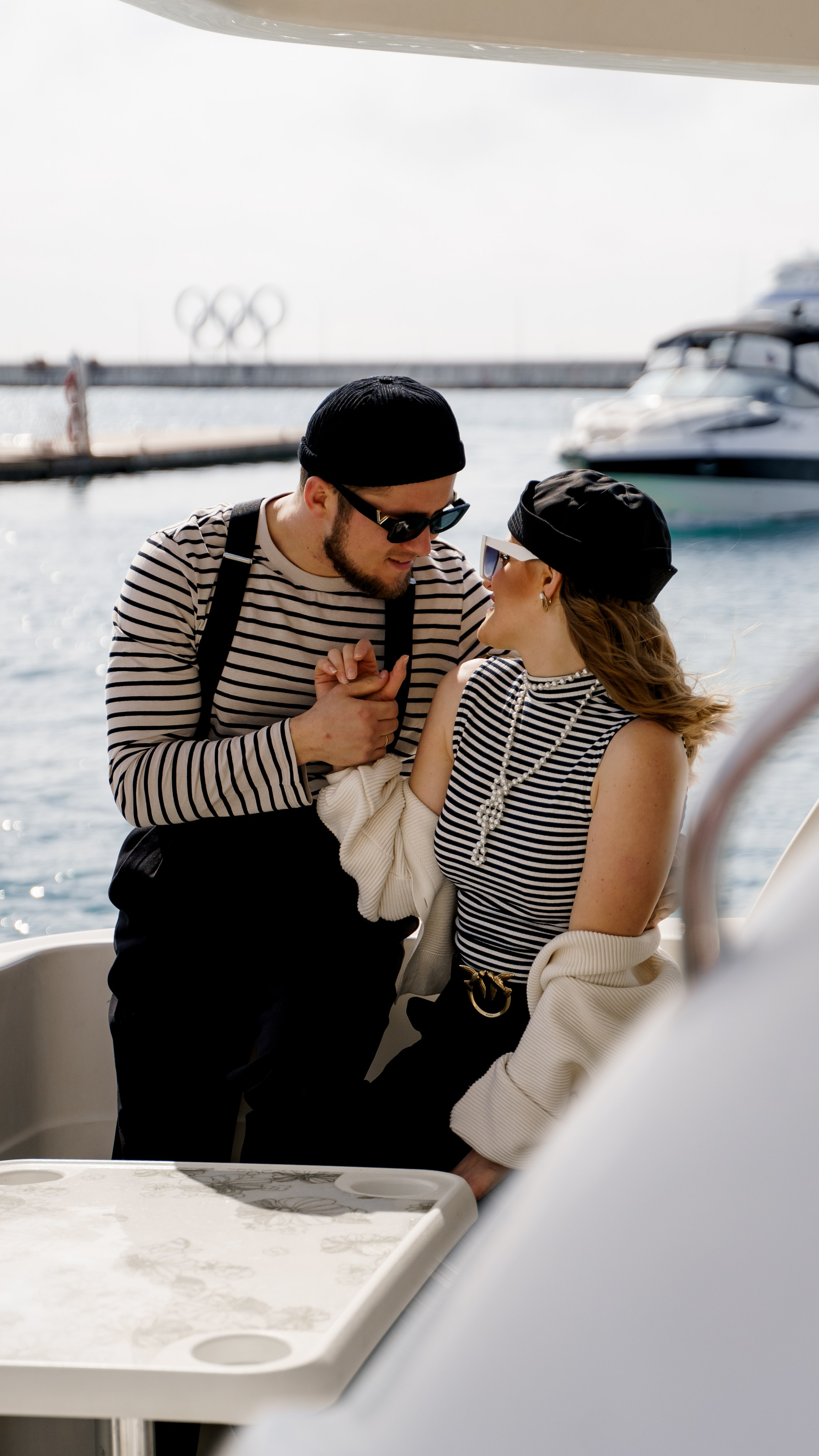 Артем и Анна лавстори на яхте. Свадебный фотограф Санкт-Петербург, Сочи, Питер, Выборг, Луга, Псков