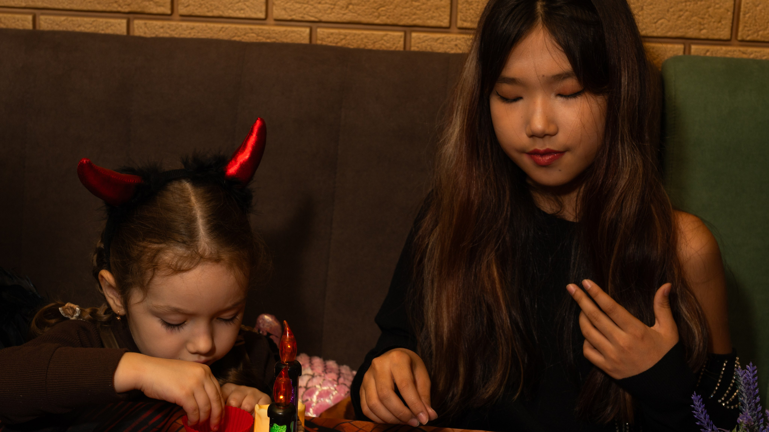 '25 Halloween at Kofebara. Stan Sidel’s Art