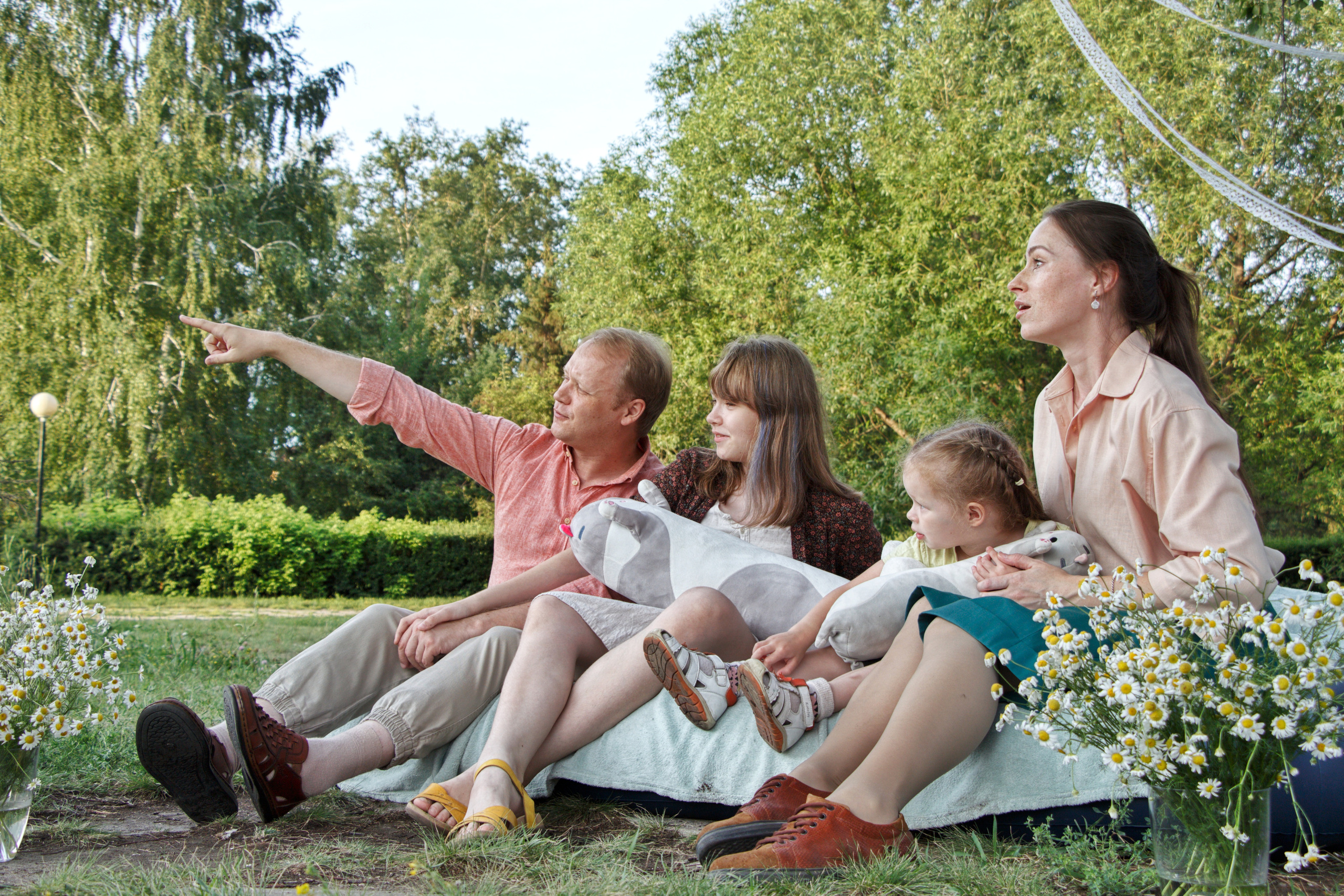 Семья Савиновых на прогулке в сквере…. Творческая, семейная Фотосъемка ДоброДарова Елена Омск