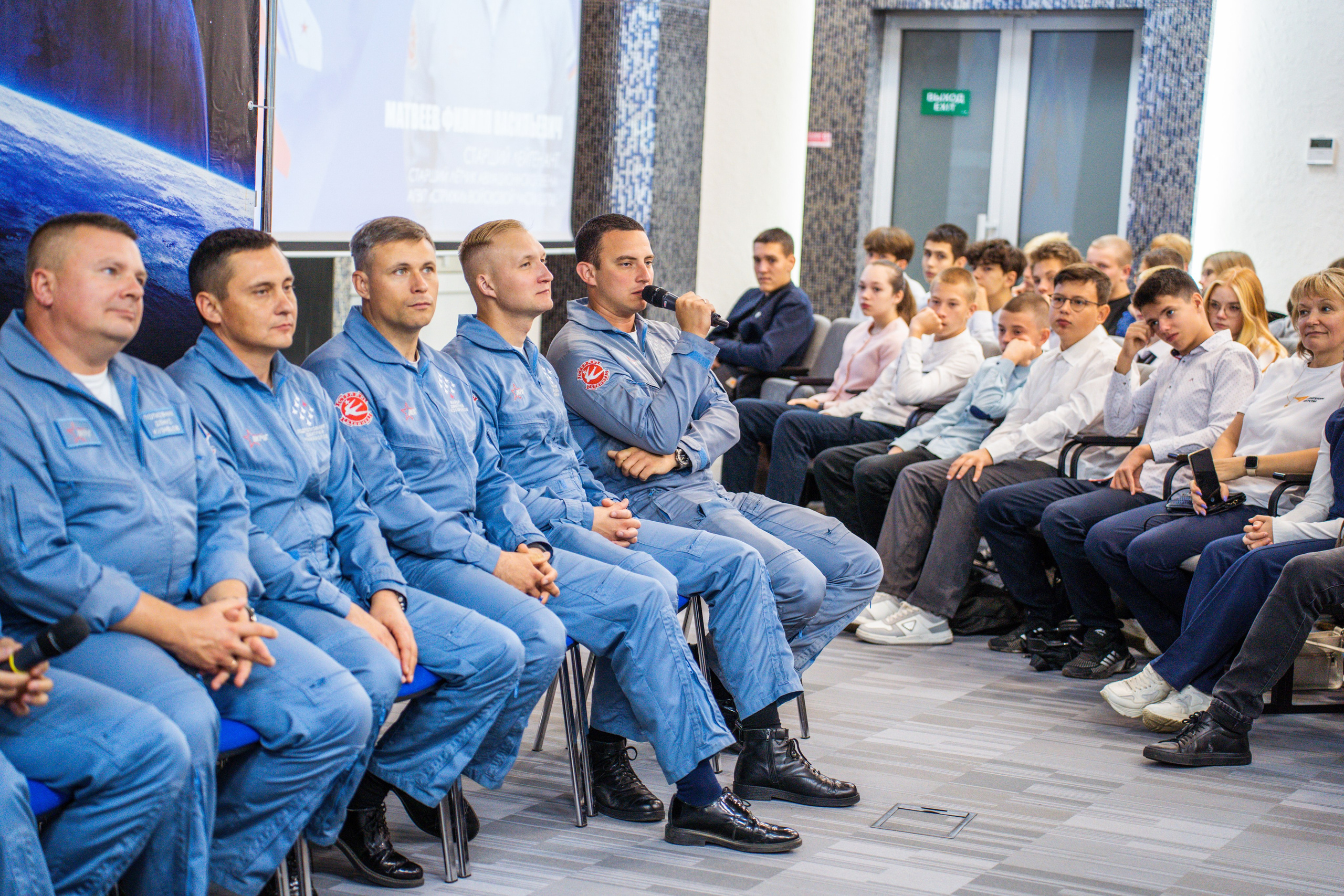 Встреча с авиационной группой «Стрижи». Фотограф София Александрова