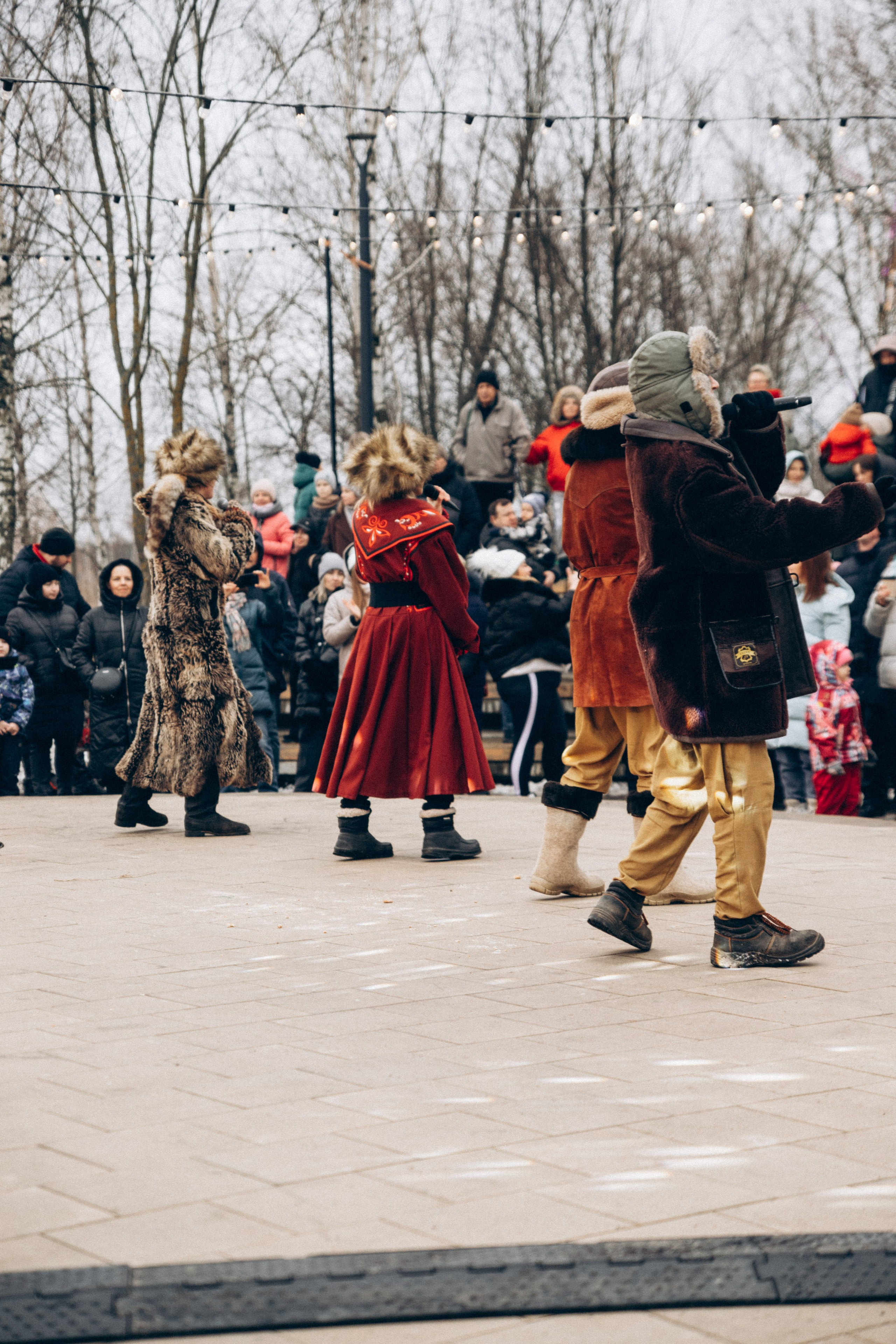 Масленница в Lakeside Park. Репортажный и детский фотограф в Минске