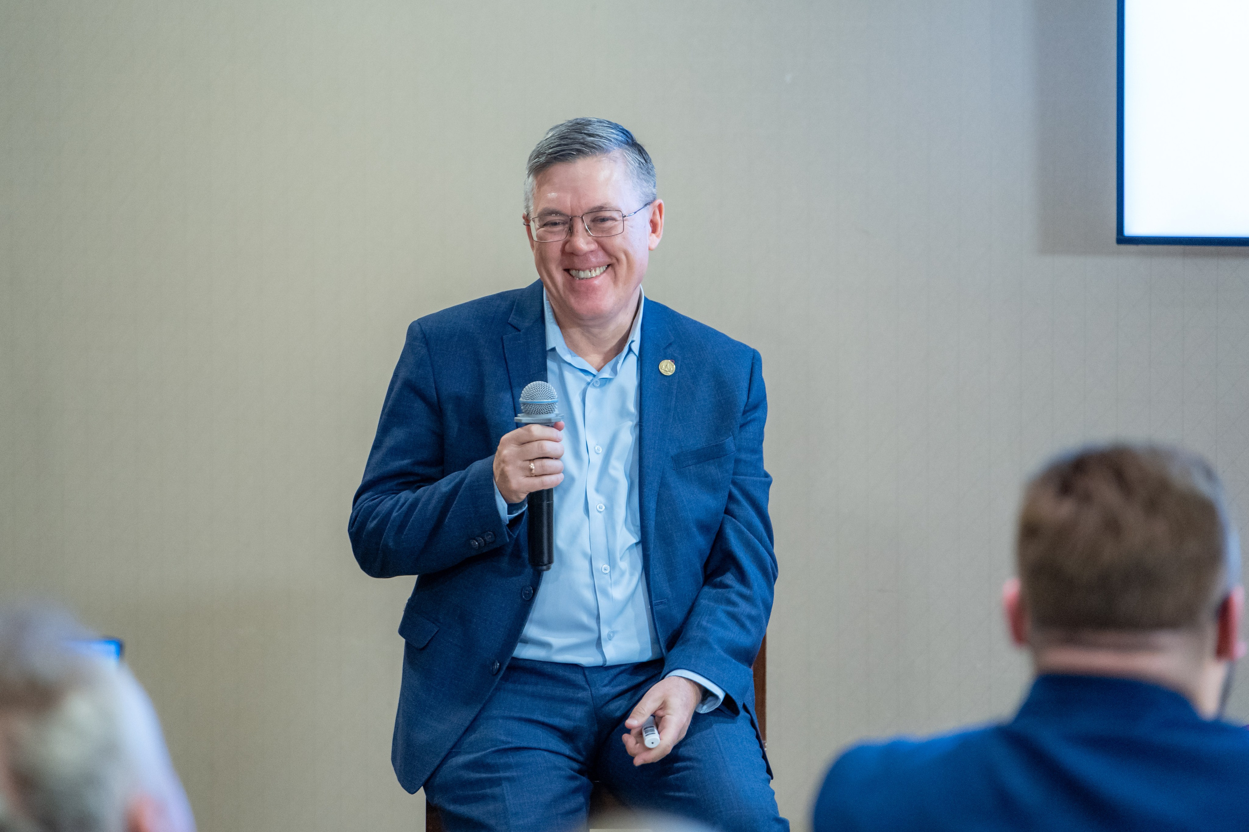 Лекция Вячеслава Дубынина о выгорании. Репортажный и интерьерный фотограф Александра Солдатова