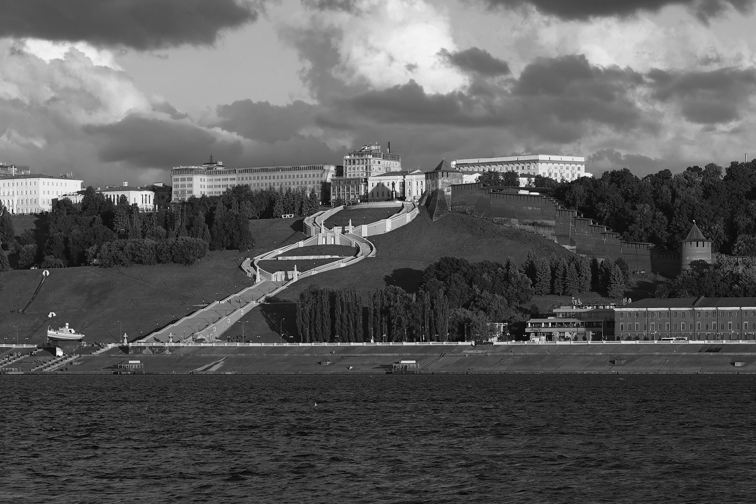 ГОРОДСКИЕ ЗАРИСОВКИ. Фотохудожник, портретист, фотограф в Нижнем Новгороде, Москве — Андрей
