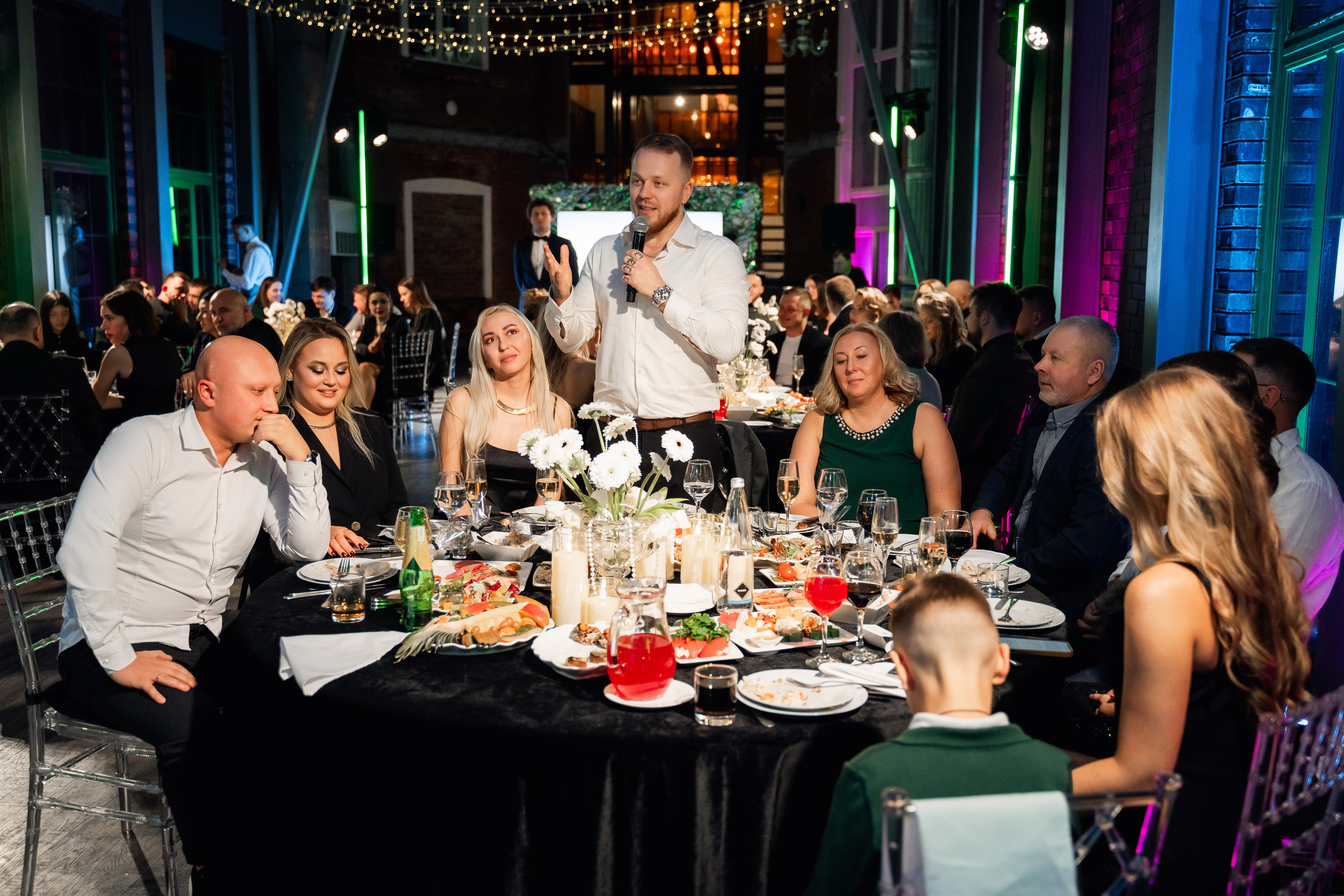 Свадебный банкет. Свадебный фотограф Москва и МО