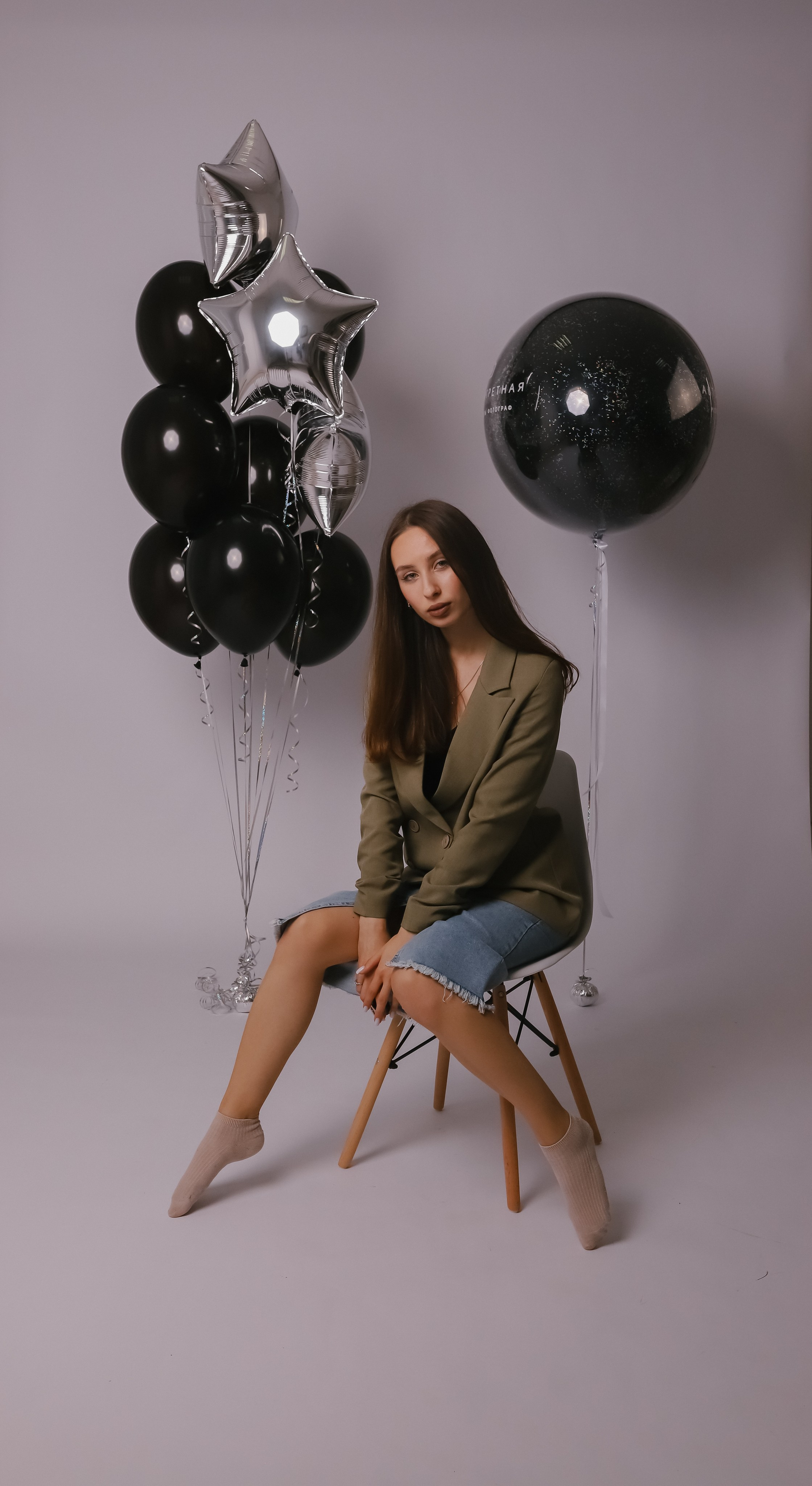 Элегантная Карина в «Автопортретной». Автопортретная