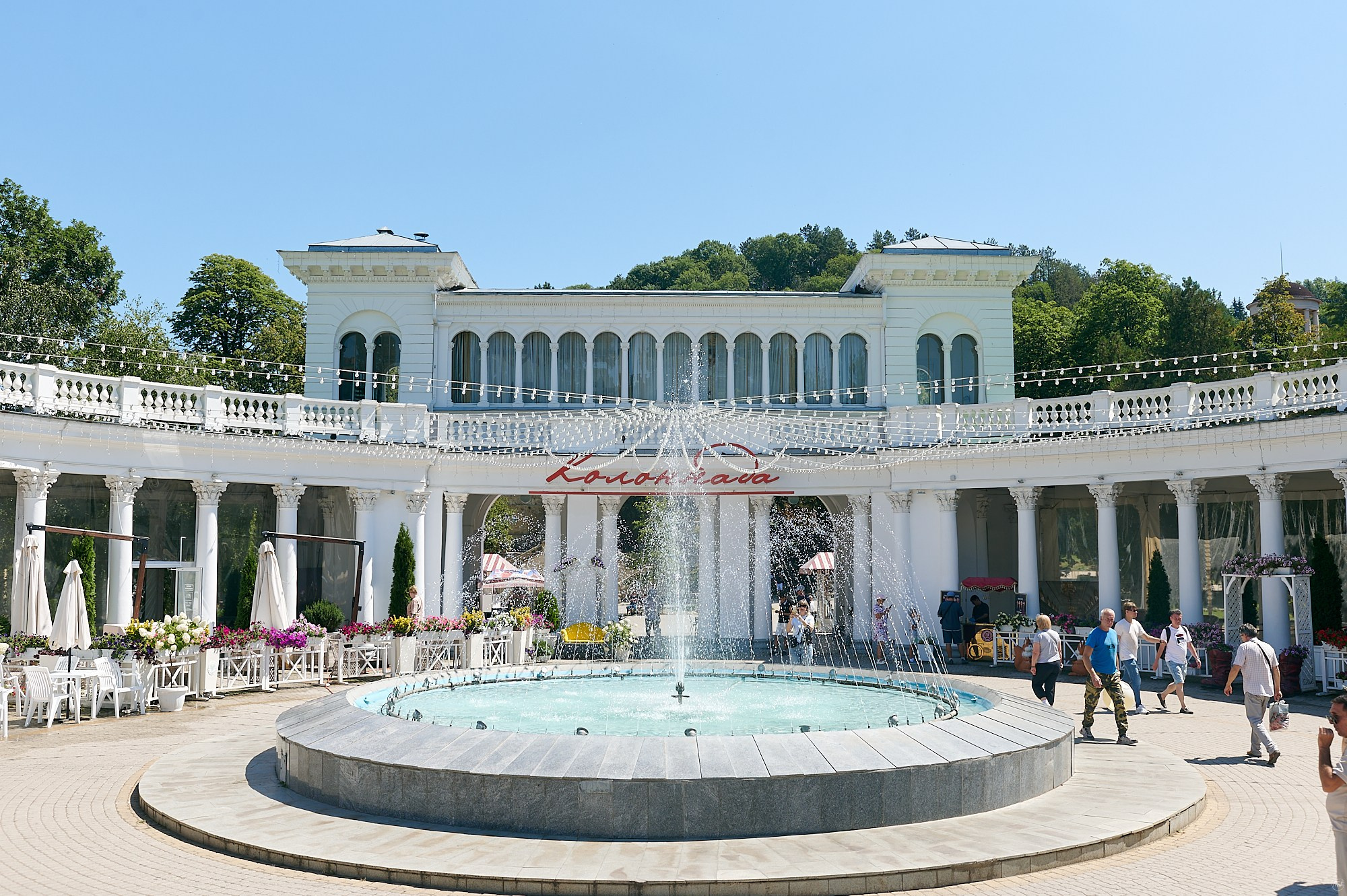 Кисловодск, Россия. Август 2024. Фотографии отовсюду и обо всем