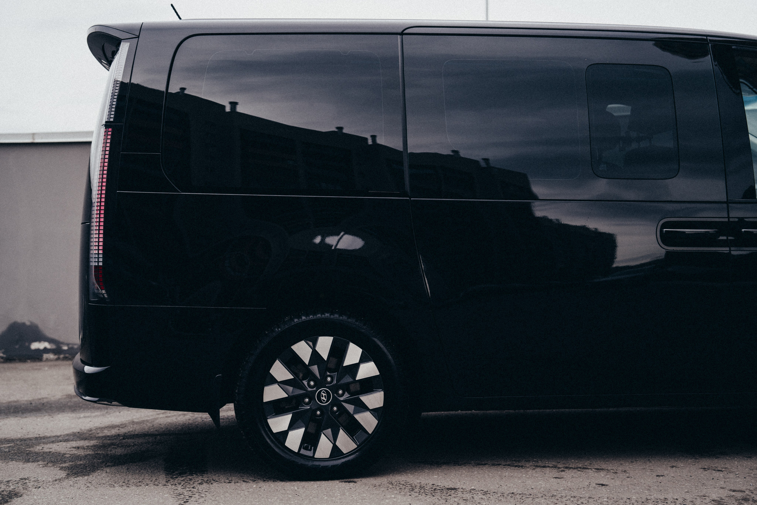 Hyundai Staria. Идеальные портреты для соцсетей — Фотограф Ленар