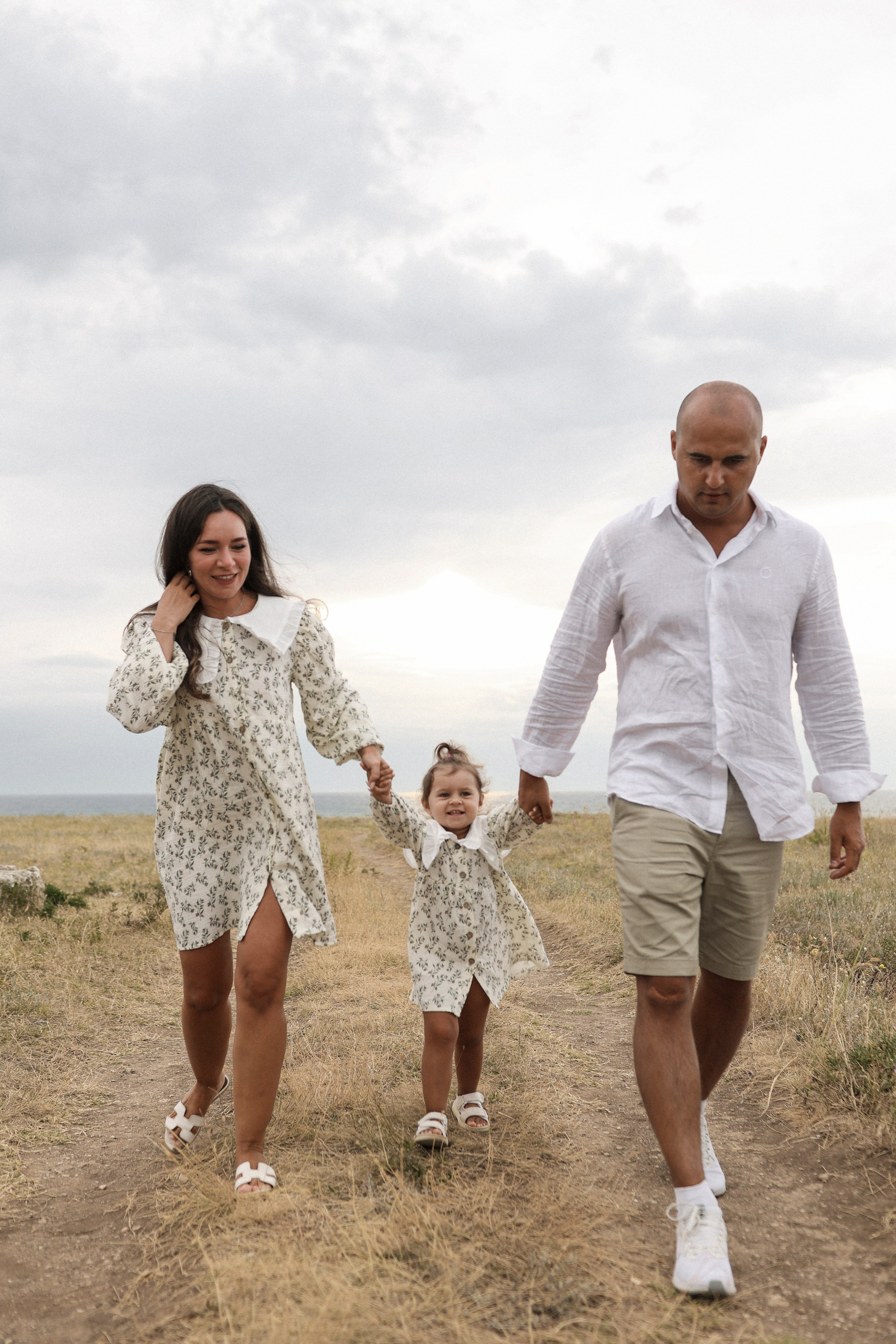 Пойдем, словлю тебе кузнечика. Свадебный и портретный фотограф. Видеограф на Свадьбу. Севастополь, Ялта, Симферополь, Крым