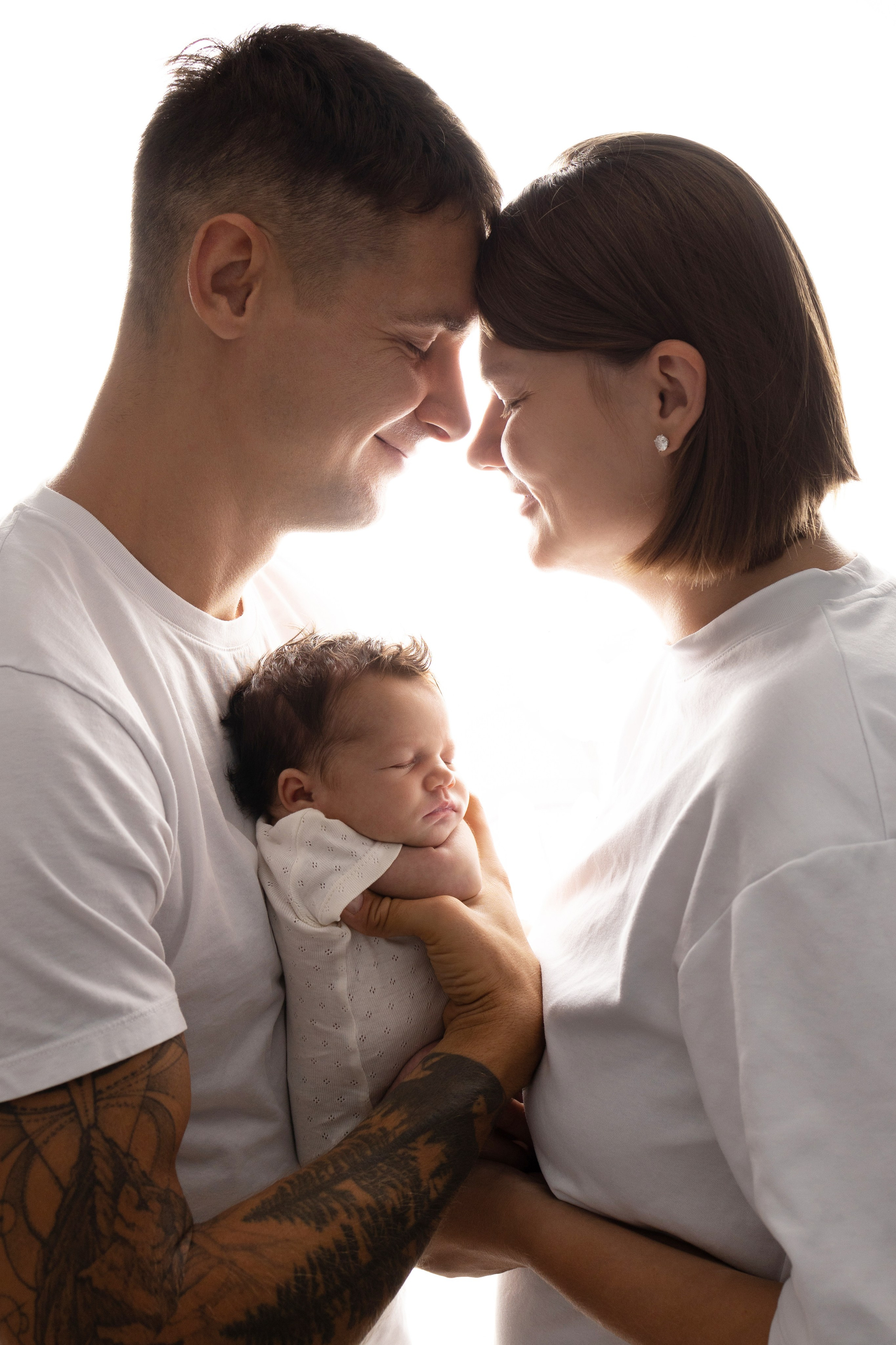 Портфолио Семья - Фотограф новорожденных: моменты счастья и связи. Фотограф новорожденных: волшебные моменты первых дней жизни