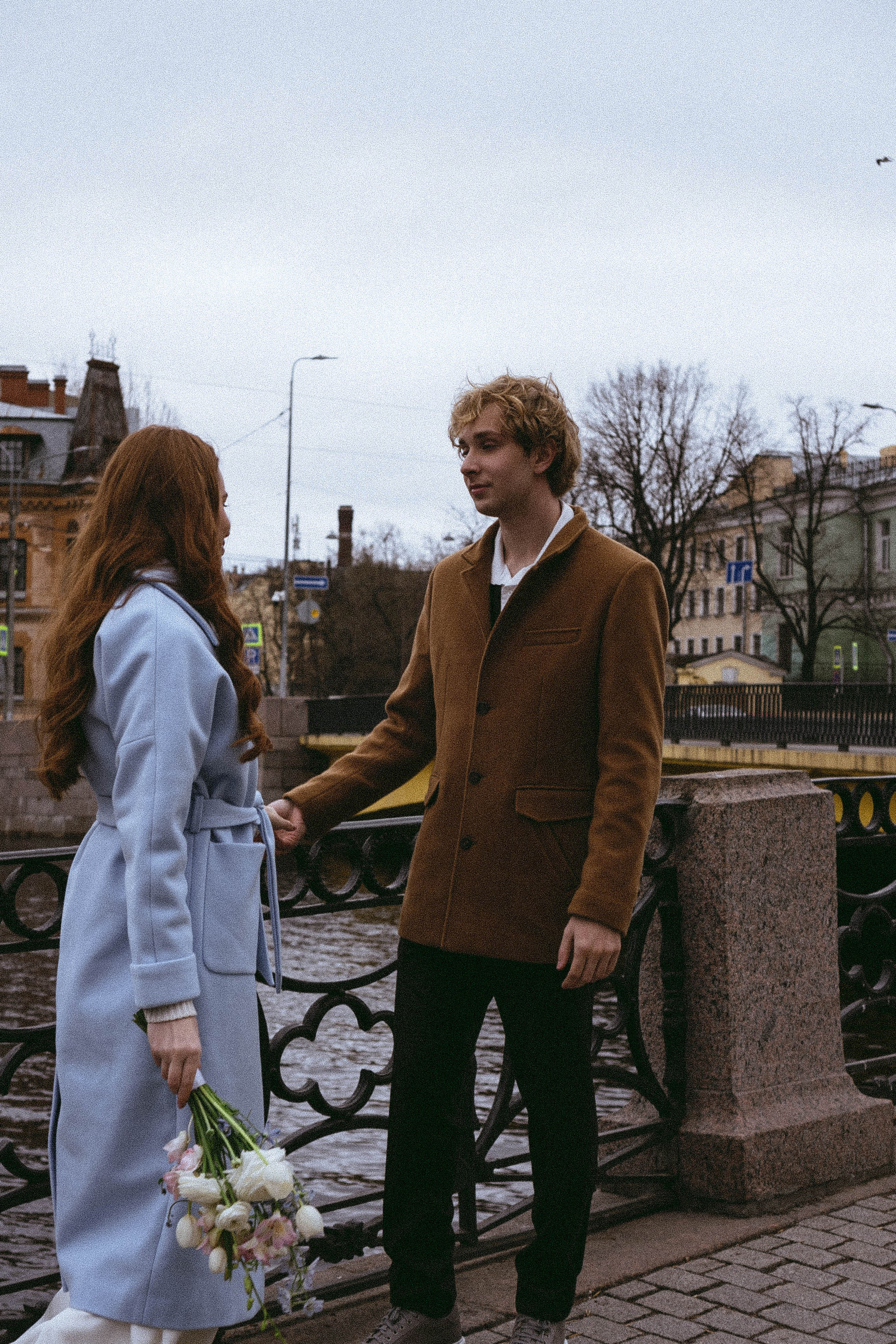 СВАДЕБНАЯ СЬЕМКА В ОТЕЛЕ. СБОРЫ ЖЕНИХА И НЕВЕСТЫ И ТАКЖЕ ТОР И ПОДГОТОВКА К ПРОГУЛКЕ И ПРОГУЛКА ПО ПЕТРОГРАДКЕ. Профессиональный фотограф, Санкт-Петербург — Виктория Богомолова