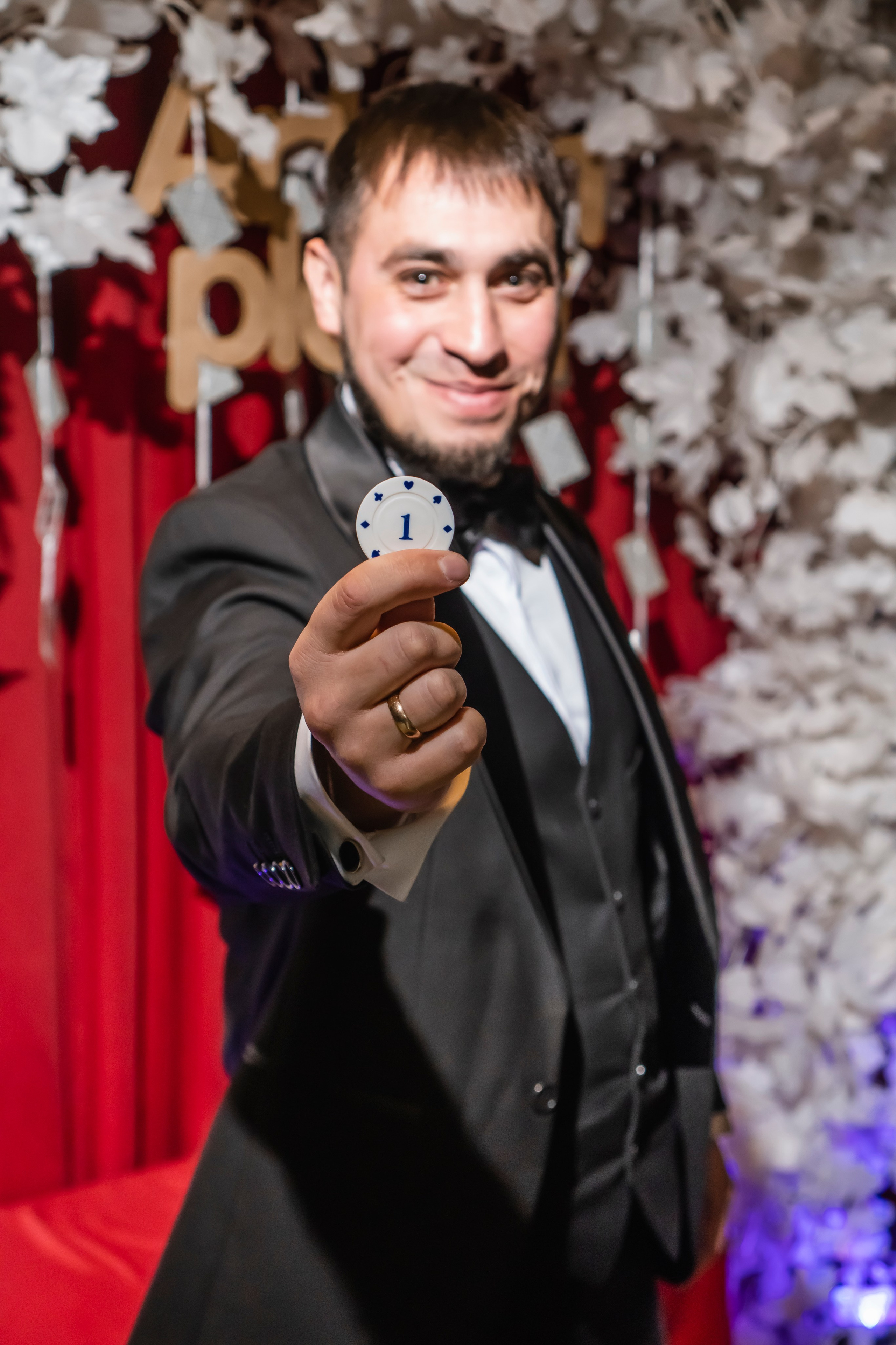 Фото. Ведущий ярких праздников — Сергей Велигодский