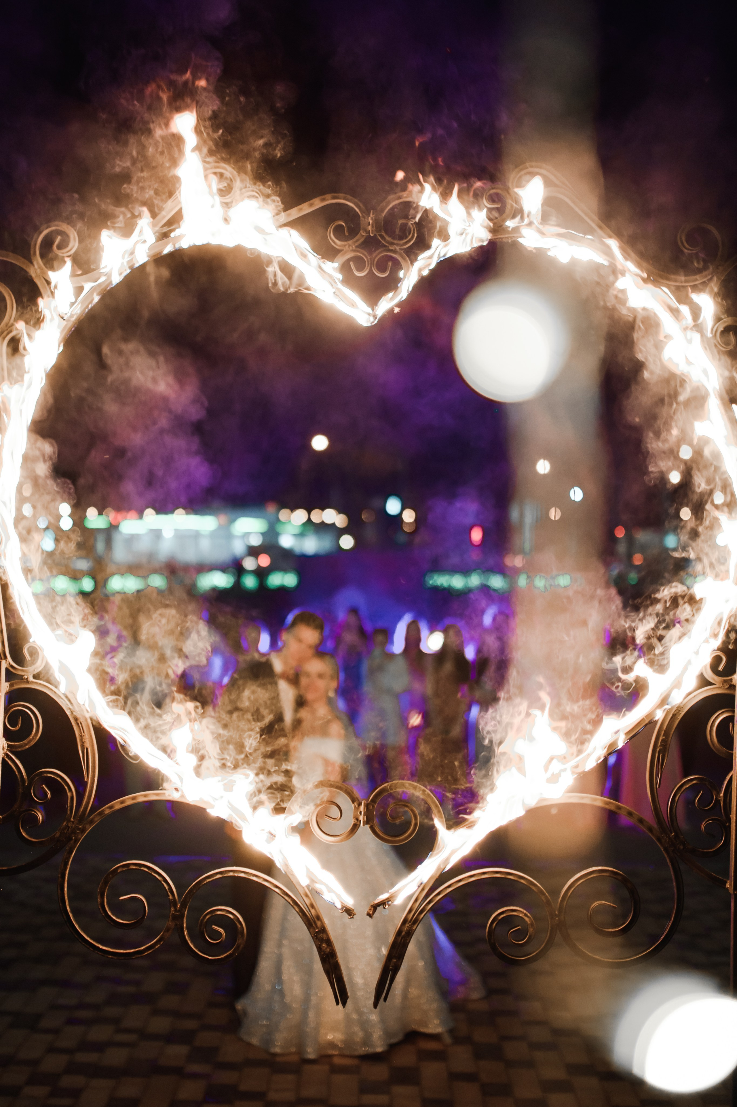 B & A. Свадебный фотограф в г. Астрахань. Так же выезжаю в другие города