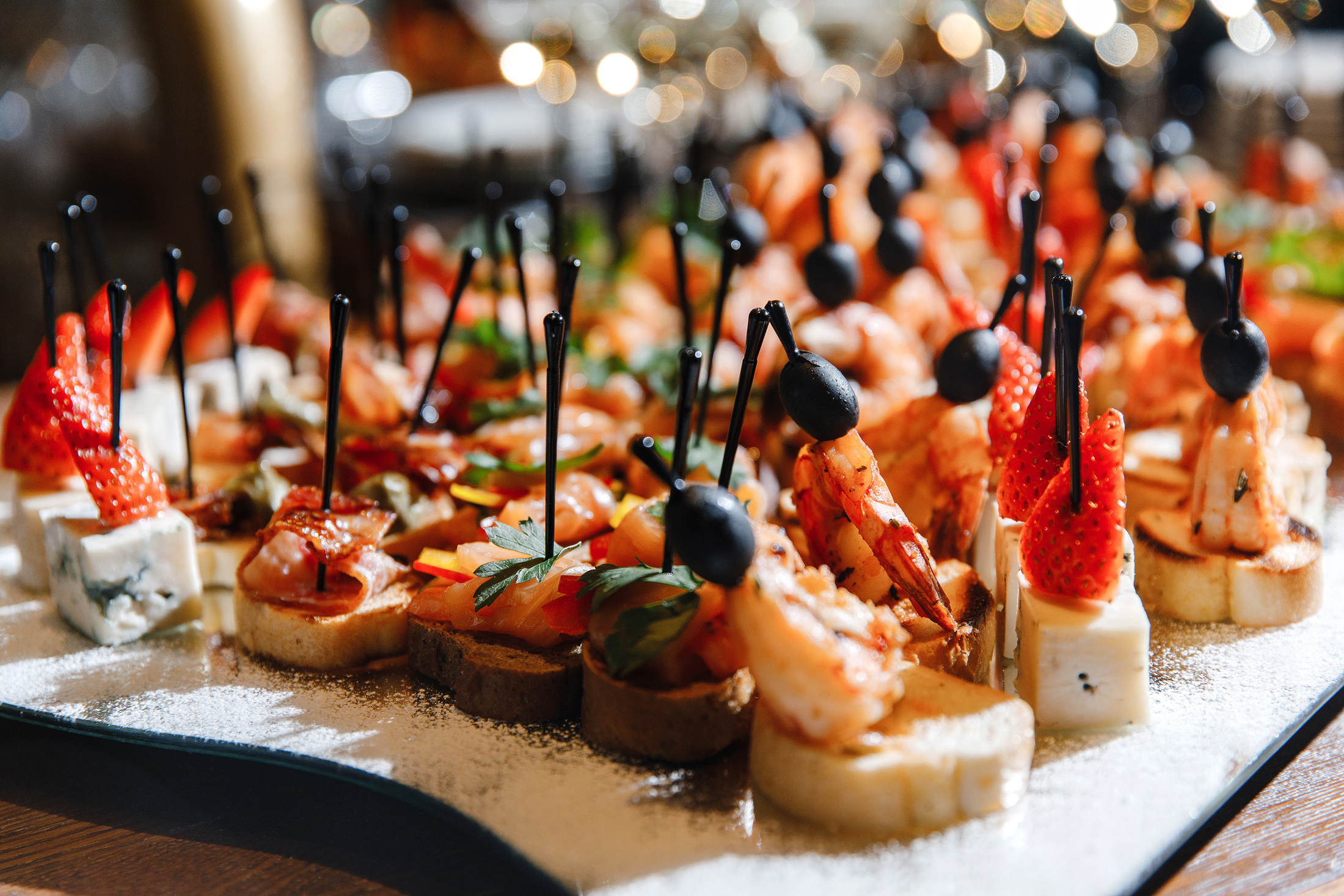 Ведущий на новогодний корпоратив в Москве Сергей Рябинин. Конкурсы на. Ведущий на свадьбу, корпоратив и юбилей в Москве Сергей Рябинин