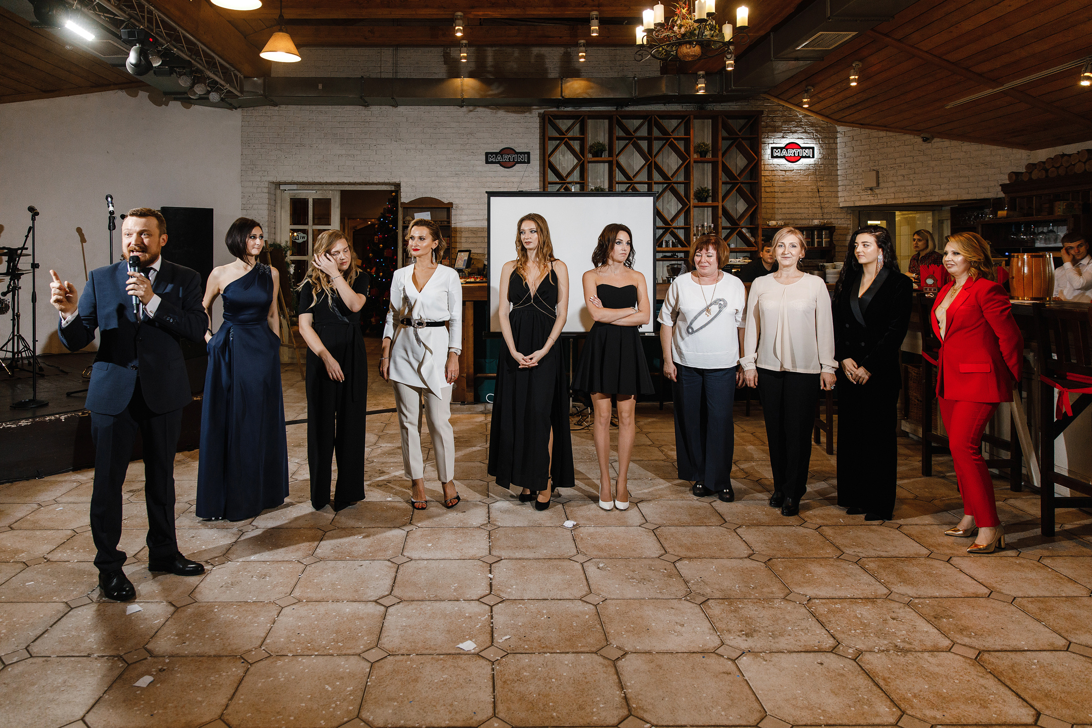 Ведущий на новогодний корпоратив в Москве Сергей Рябинин. Конкурсы на. Ведущий на свадьбу, корпоратив и юбилей в Москве Сергей Рябинин