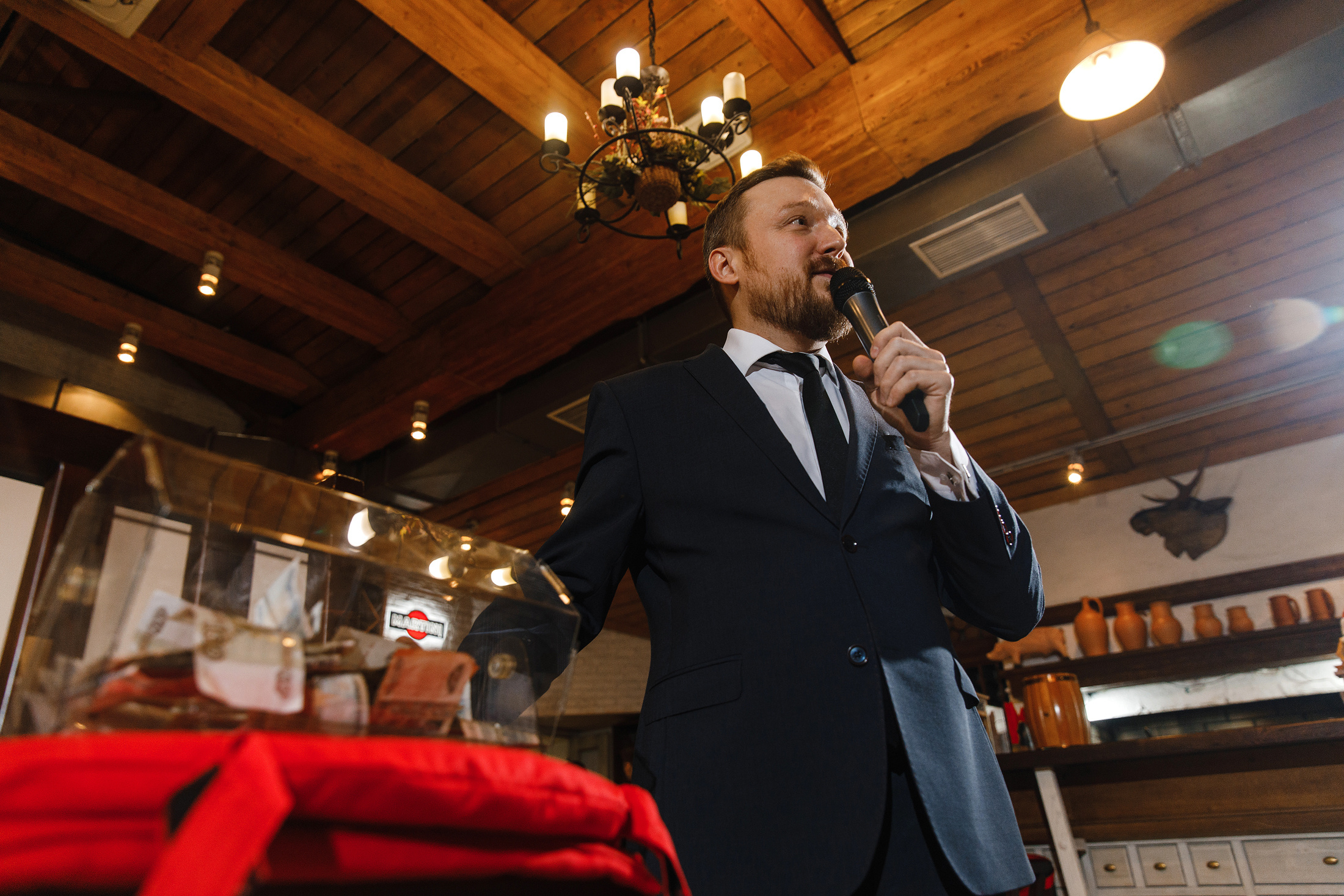 Ведущий на новогодний корпоратив в Москве Сергей Рябинин. Конкурсы на. Ведущий на свадьбу, корпоратив и юбилей в Москве Сергей Рябинин