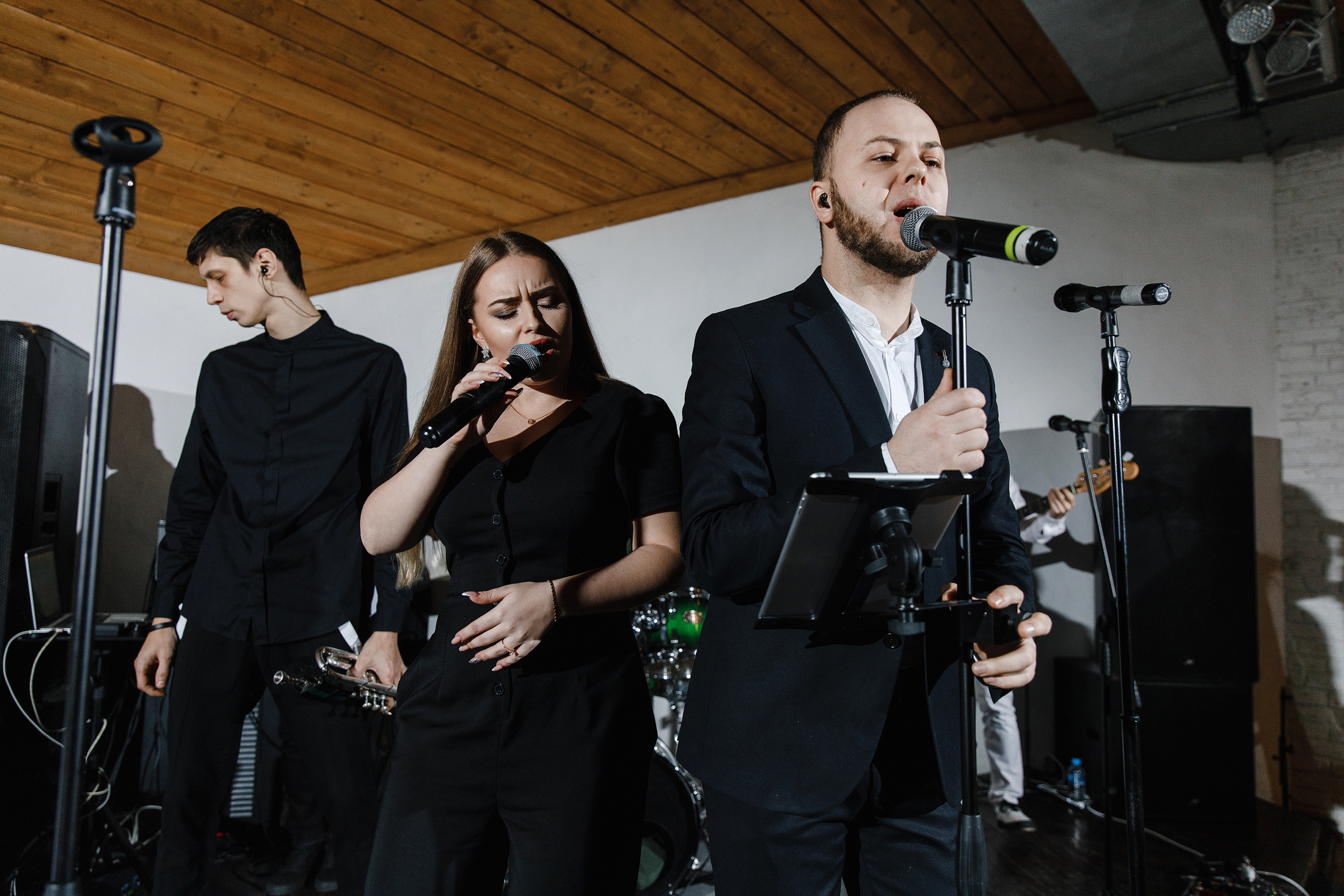 Ведущий на новогодний корпоратив в Москве Сергей Рябинин. Конкурсы на. Ведущий на свадьбу, корпоратив и юбилей в Москве Сергей Рябинин