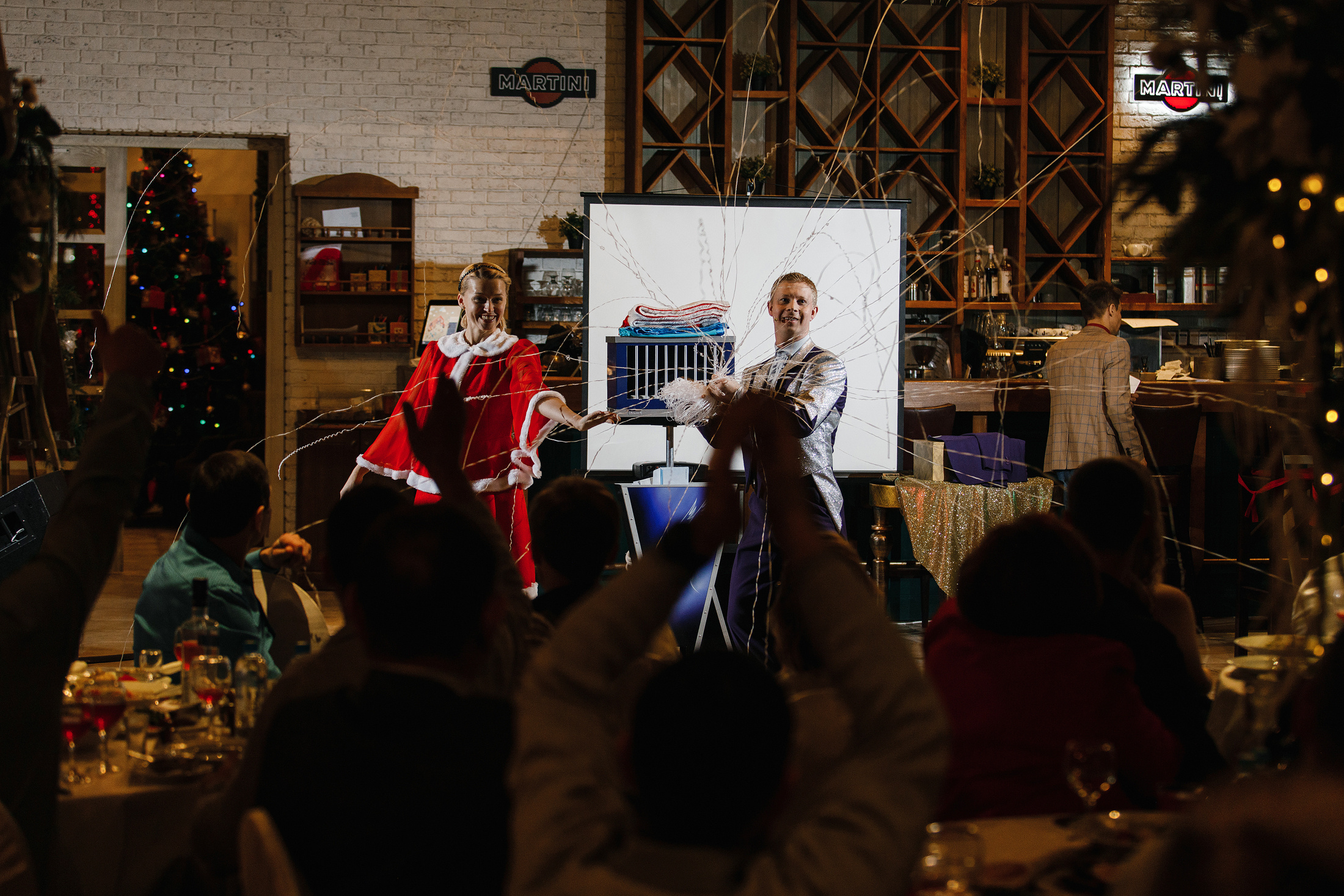 Ведущий на новогодний корпоратив в Москве Сергей Рябинин. Конкурсы на. Ведущий на свадьбу, корпоратив и юбилей в Москве Сергей Рябинин