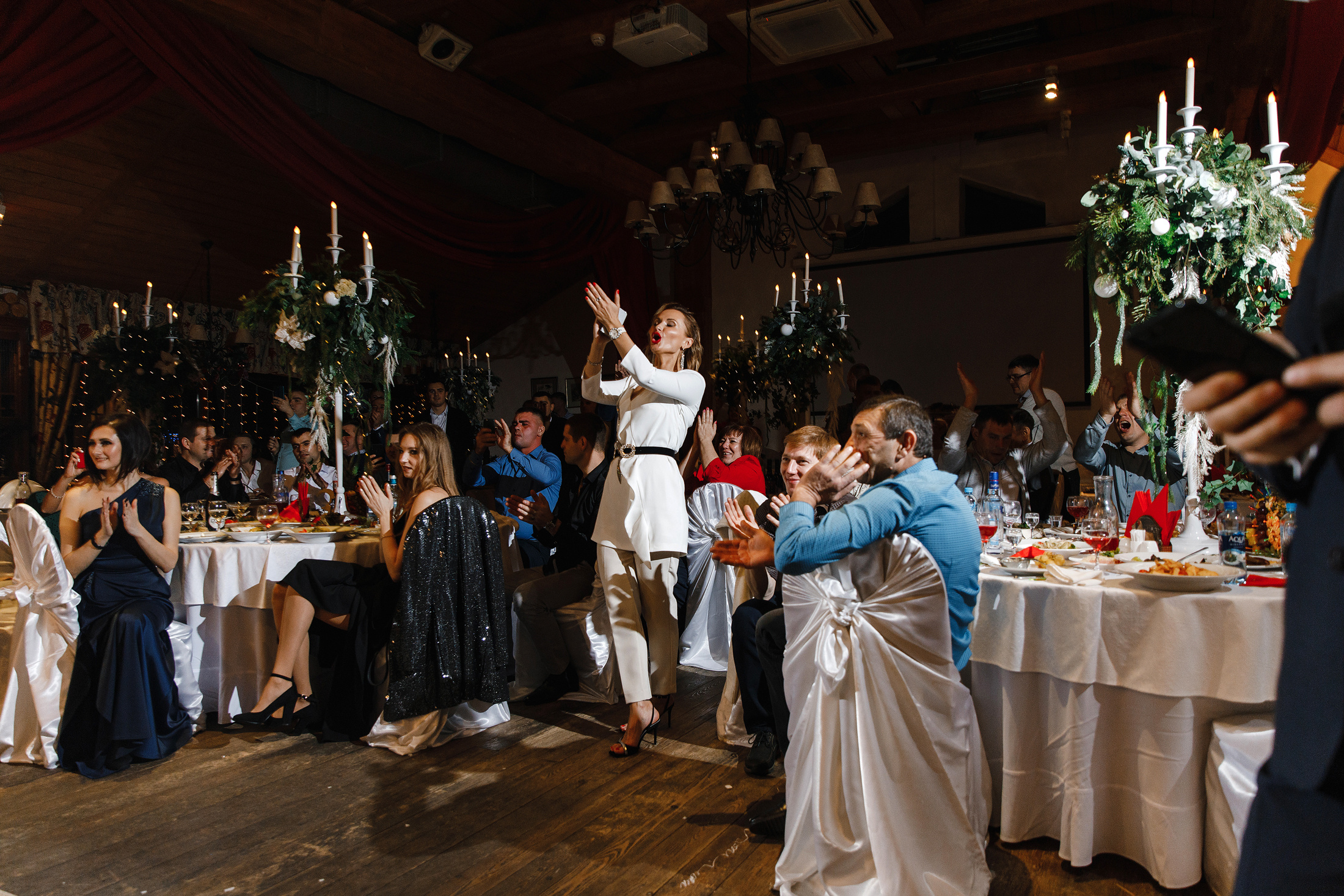 Ведущий на новогодний корпоратив в Москве Сергей Рябинин. Конкурсы на. Ведущий на свадьбу, корпоратив и юбилей в Москве Сергей Рябинин