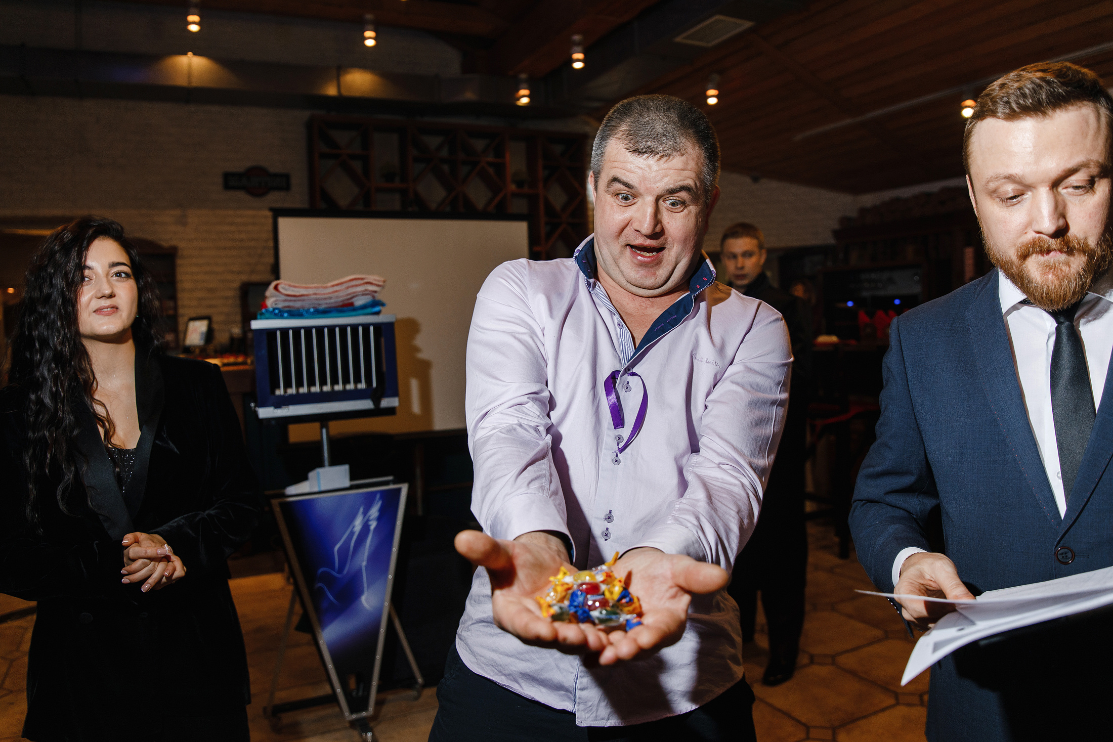 Ведущий на новогодний корпоратив в Москве Сергей Рябинин. Конкурсы на. Ведущий на свадьбу, корпоратив и юбилей в Москве Сергей Рябинин