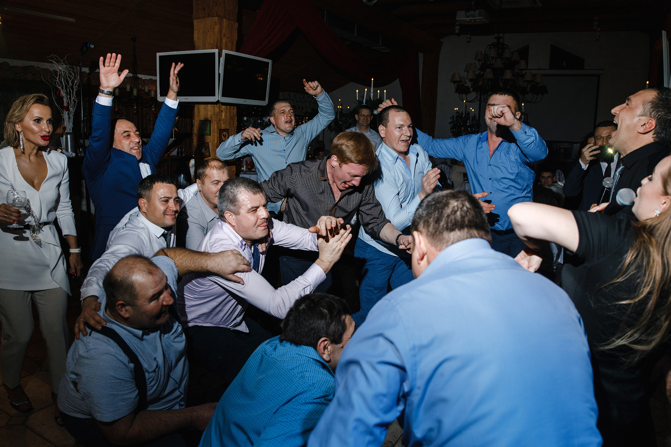 Ведущий на новогодний корпоратив в Москве Сергей Рябинин. Конкурсы на. Ведущий на свадьбу, корпоратив и юбилей в Москве Сергей Рябинин