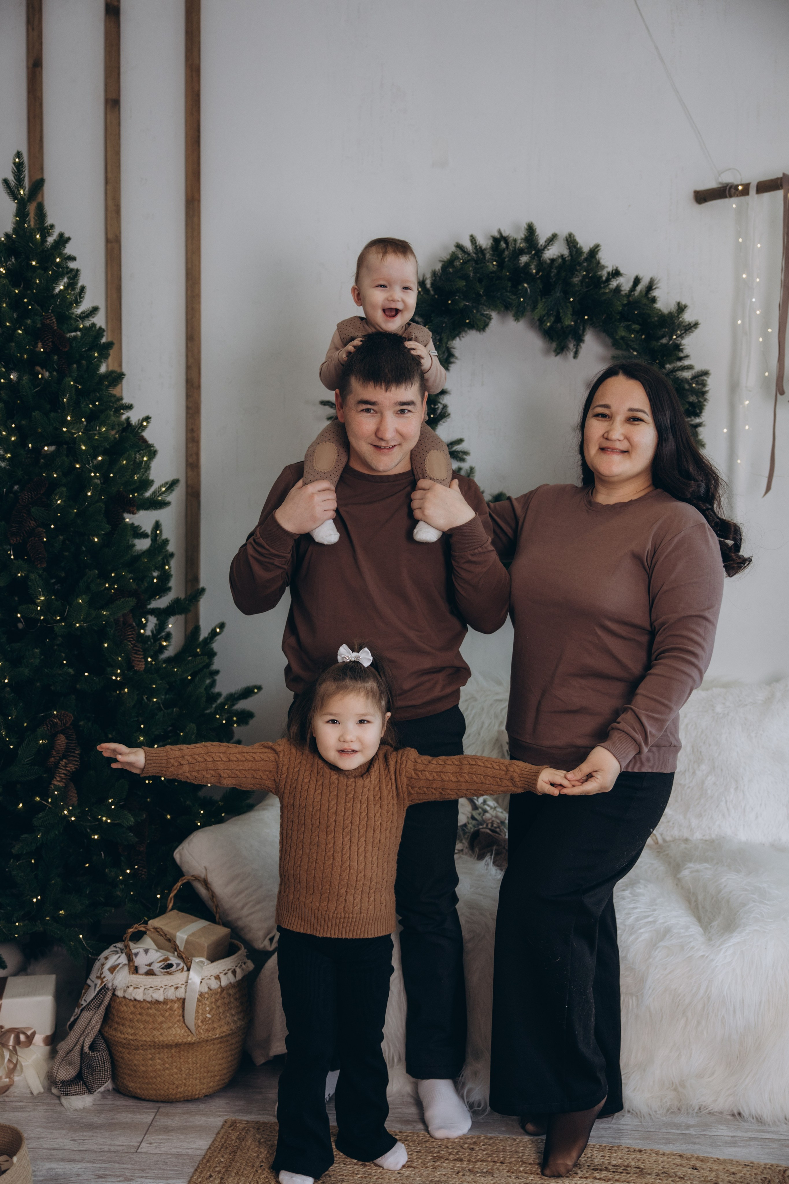 В студии 8 этаж. Свадебный, семейный фотограф в Иркутске Светлана Макаричева