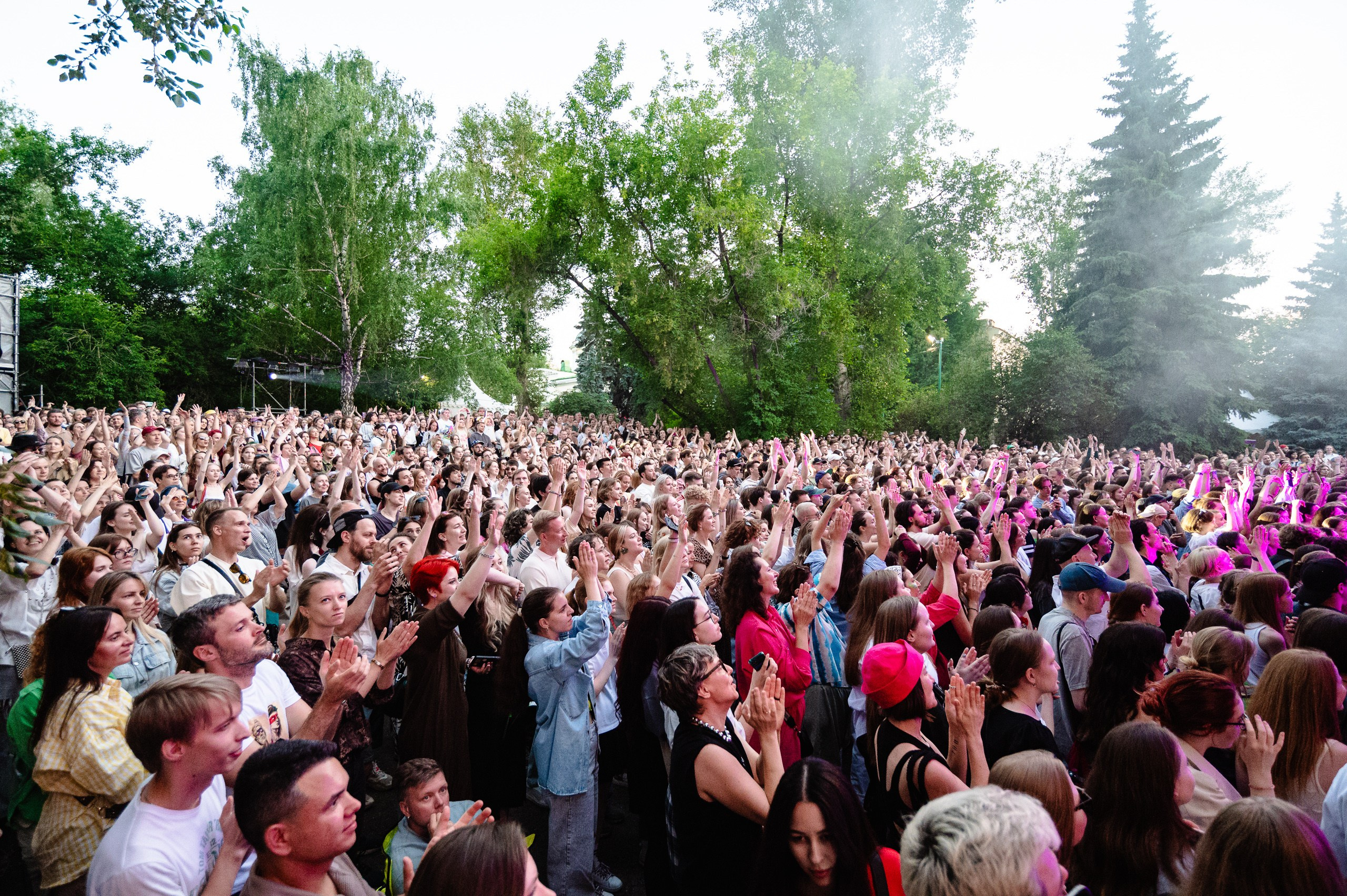 Стереолето Екатеринбург. Харитоновский парк. Репортажный и концертный фотограф Алексей Патентный в Екатеринбурге