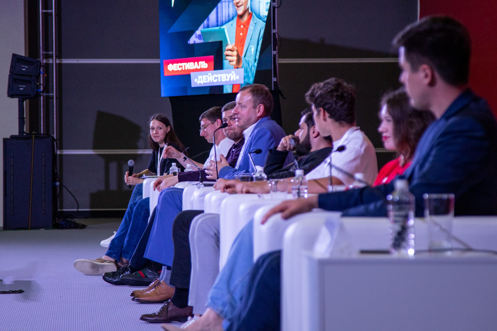 Первый фестиваль Движения Первых в Краснодаре. Репортажный, промышленный и маркетплейс-фотограф Дмитрий Чернат