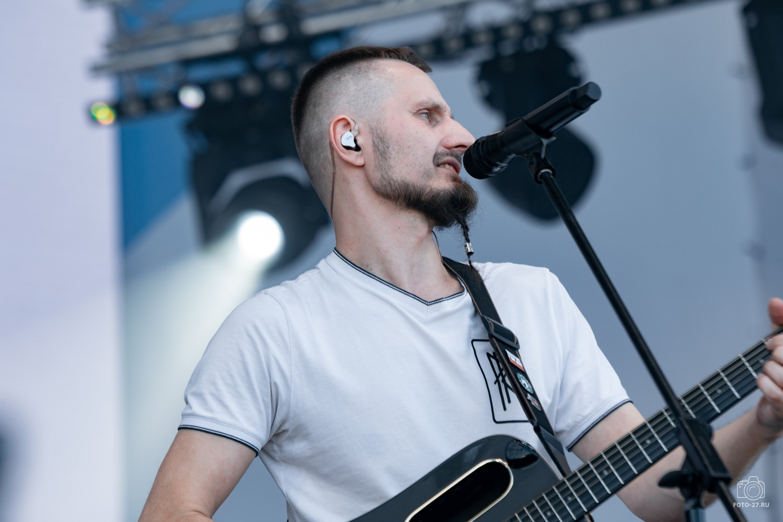 Антон Курдюмов фотограф в Хабаровске Рина Курдюмова фото27 foto27 Антон Дорофеев репортажный репортаж документалист Тони и Рина фотосоздатели ПаПаРоК Рок над Амуром 2024 фестиваль Хабаровск