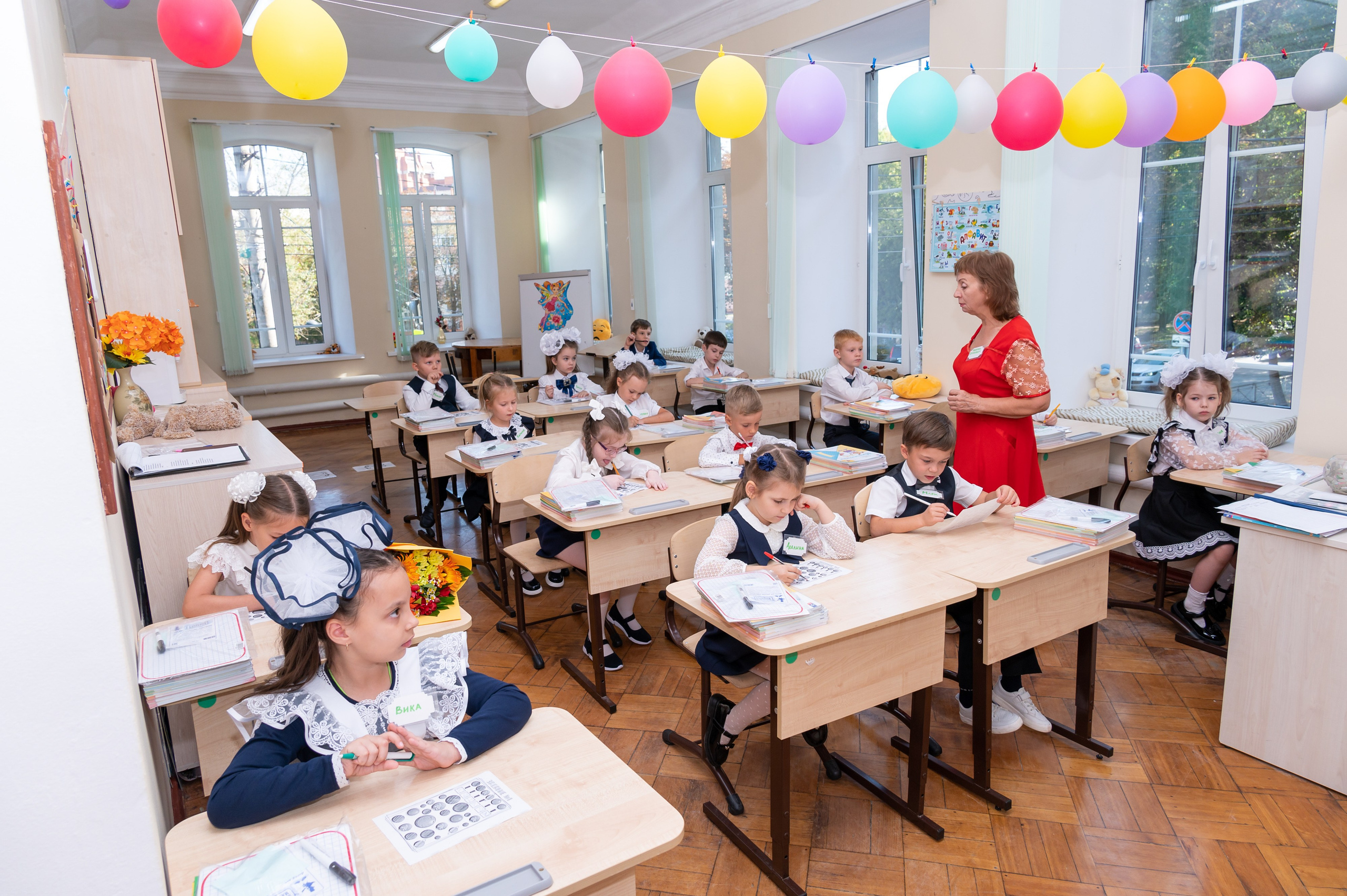 Школьная фотосессия в Туле. Портретный, семейный, свадебный фотограф. Бизнес, контент съёмка. Тула