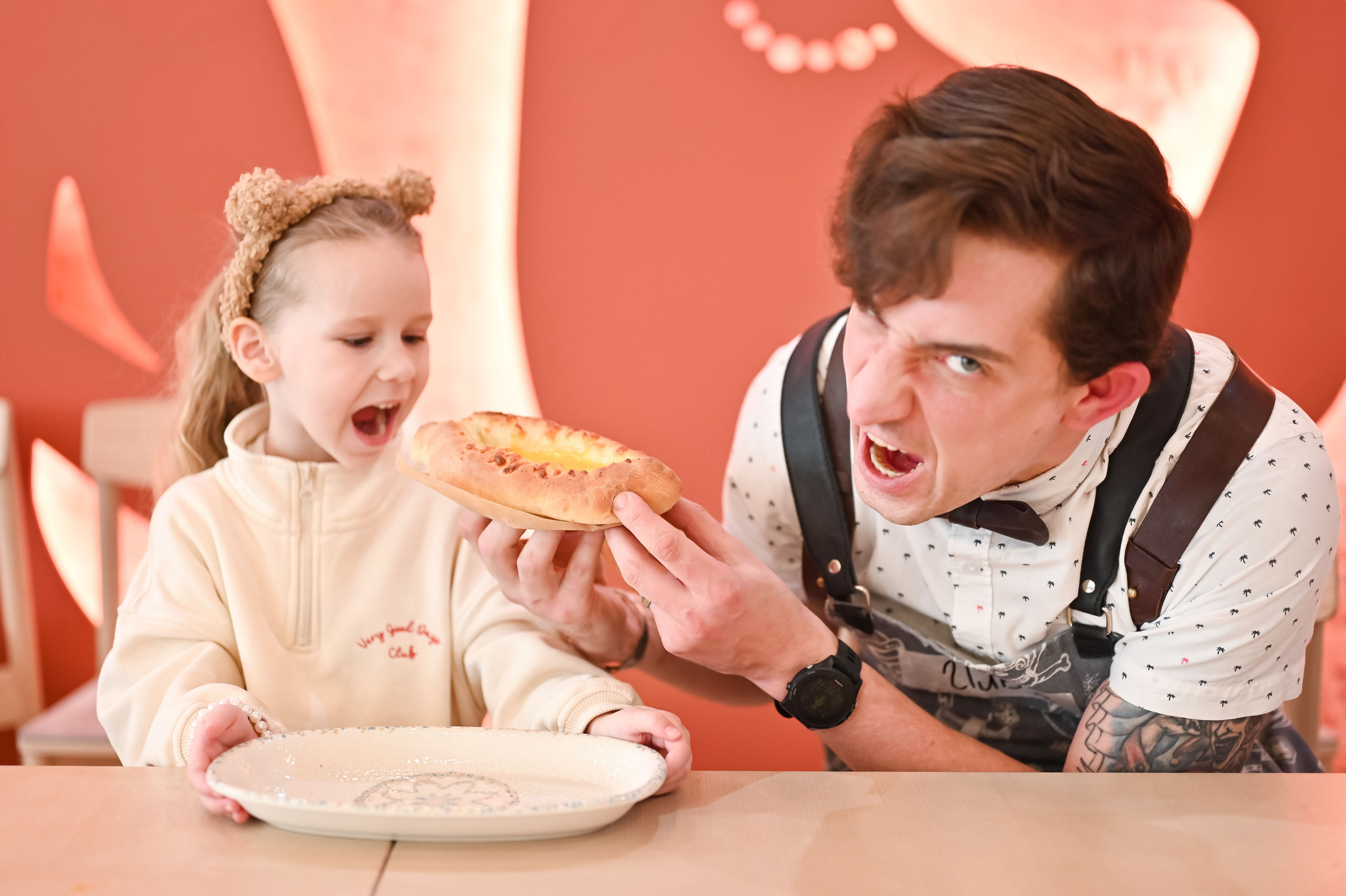 Детский мастеркласс в ресторане. ZDARONOKIA Репортажный фотограф