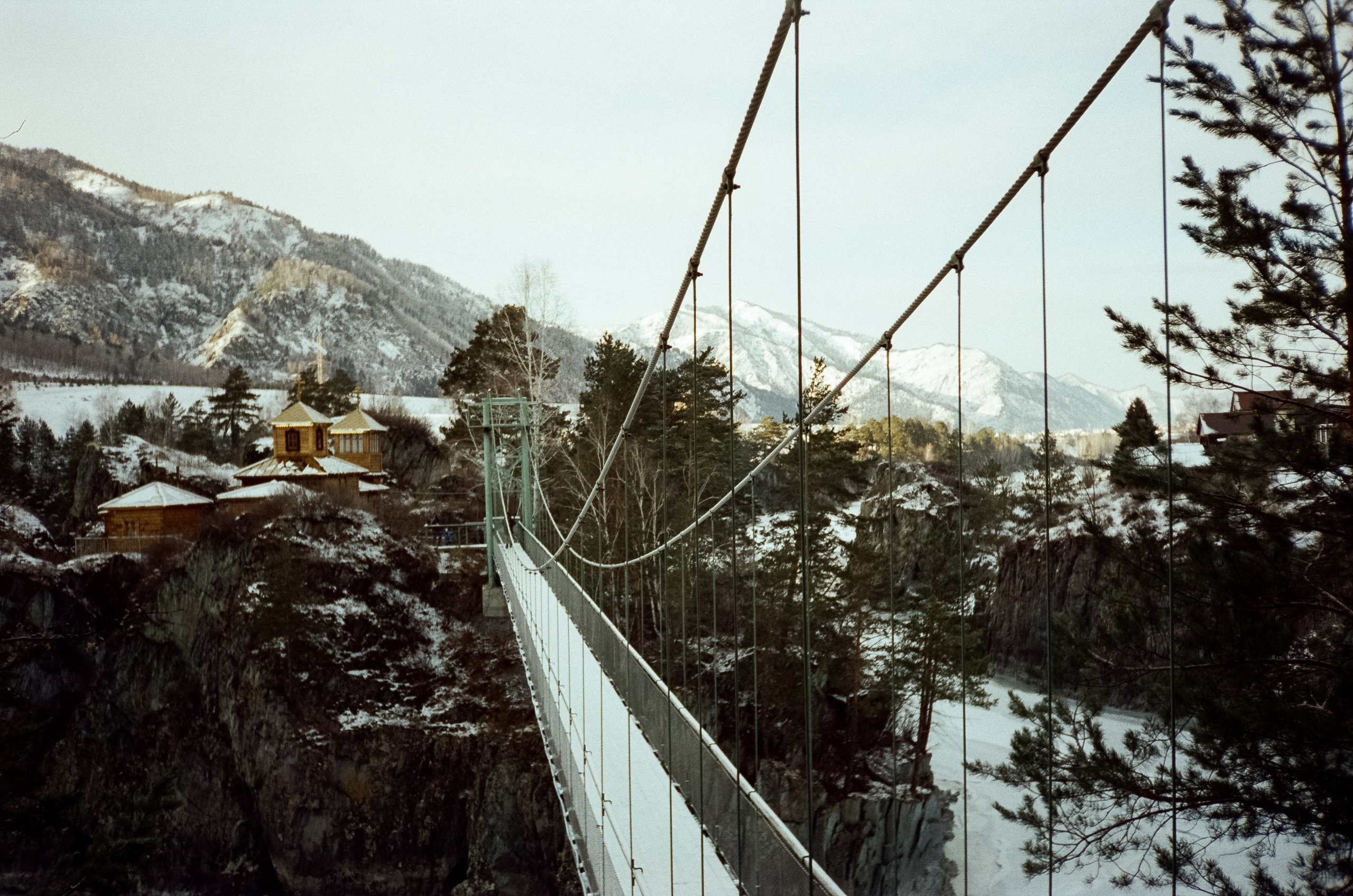 Остров Патмос зимой. Подвесной мост, льды и скалы. Фотограф-документалист Мария Осокина