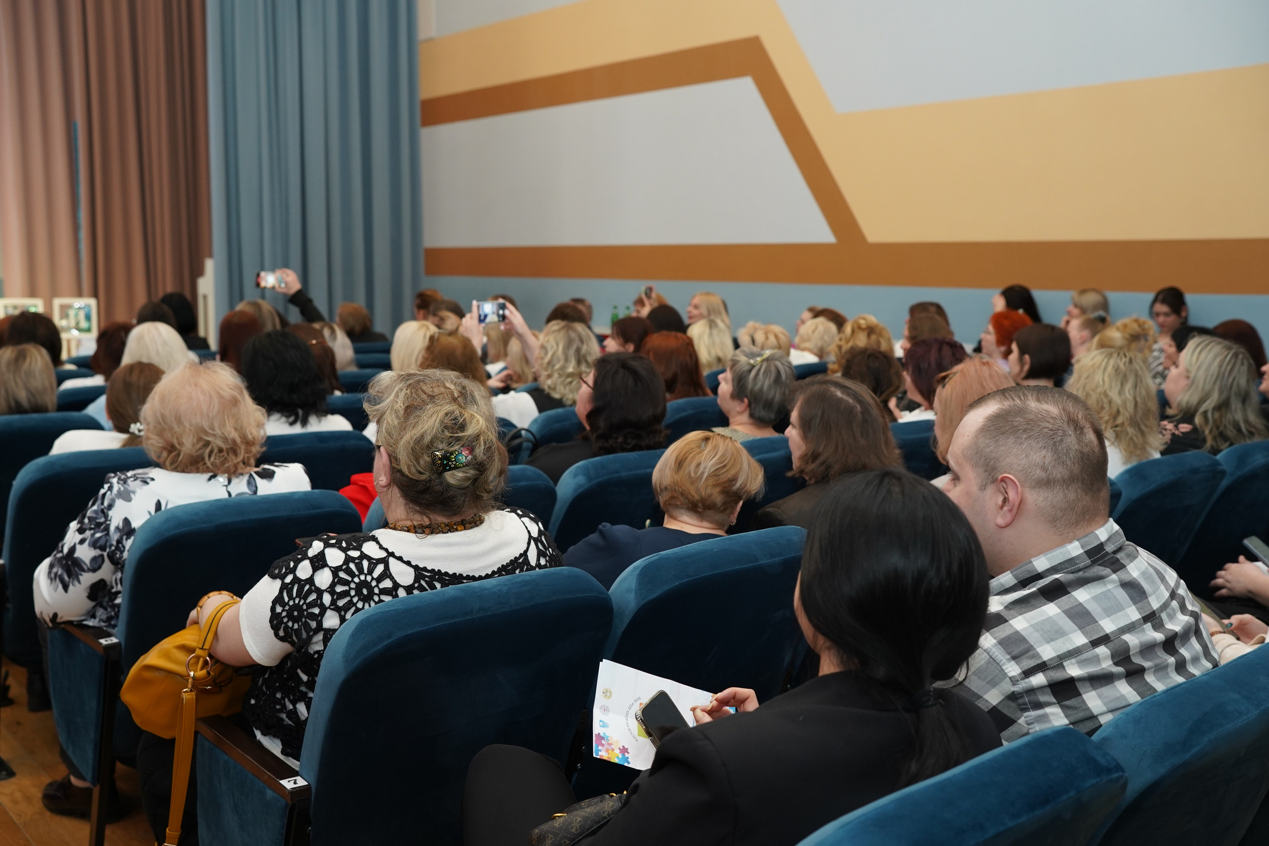 Мероприятие. MEMENTO.Выпускные альбомы, школьные, юбилейные и другие книги. Ростов-на-Дону