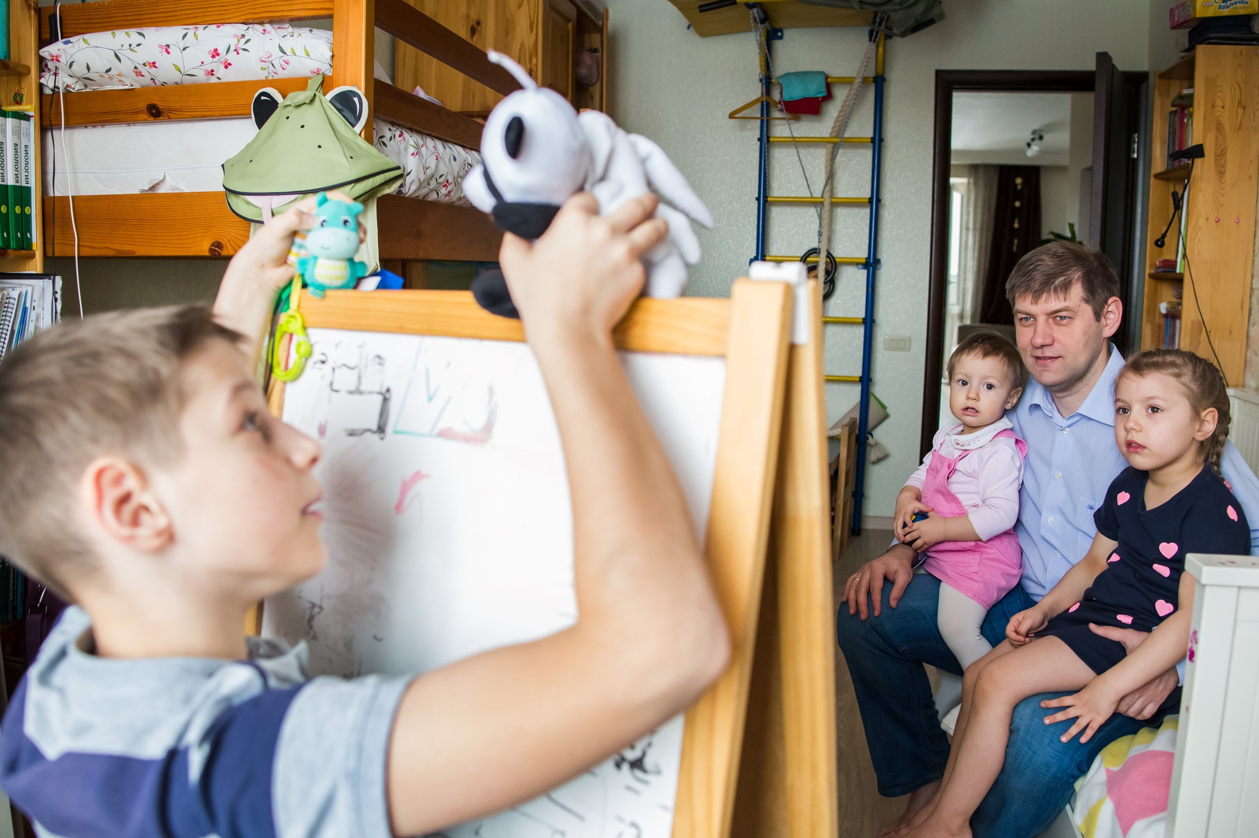 Большая семья. Репортажный, семейный и детский фотограф в Пензе и Заречном Арина Ермилова. Картины барельеф на заказ