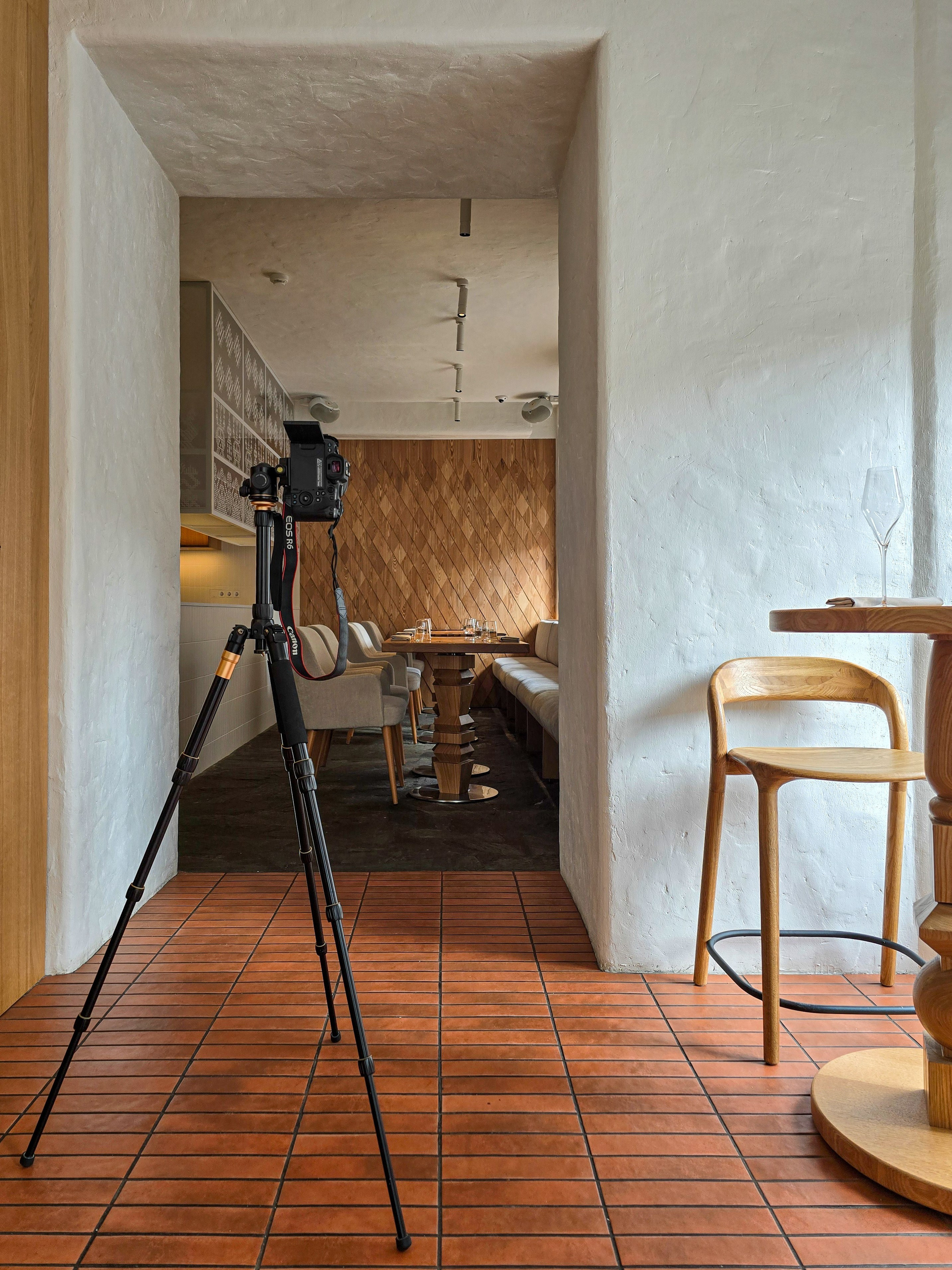 Интерьерная фотосъемка ресторана в Санкт-Петербурге. Фотограф Питер. FruitDesign