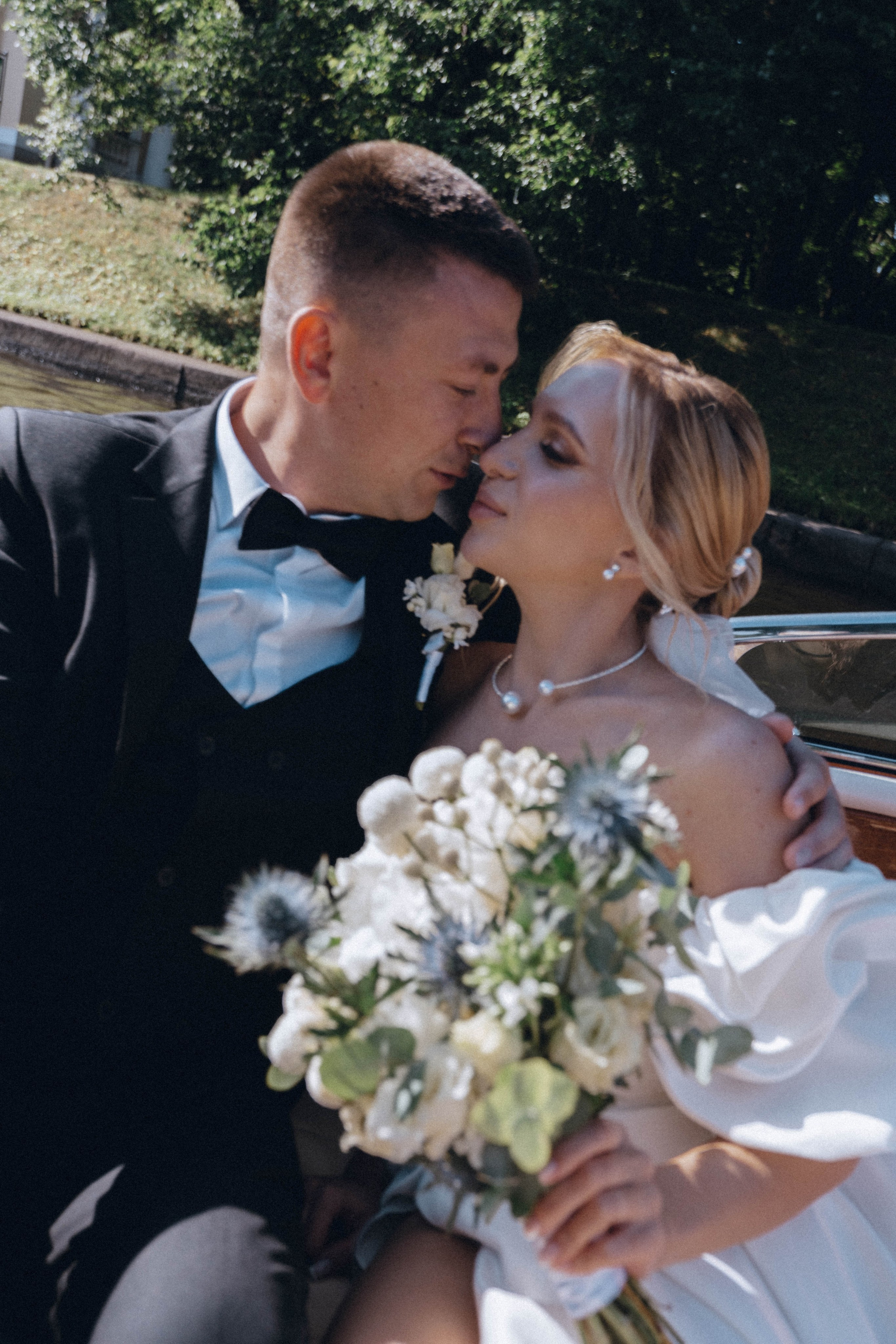 СВАДЕНБНАЯ СЬЕМКА НА КАТЕРЕ ПО КАНАЛАМ САНКТ-ПЕТЕРБУРГА И В АКВАТОРИИ НЕВЫ. Профессиональный фотограф, Санкт-Петербург — Виктория Богомолова