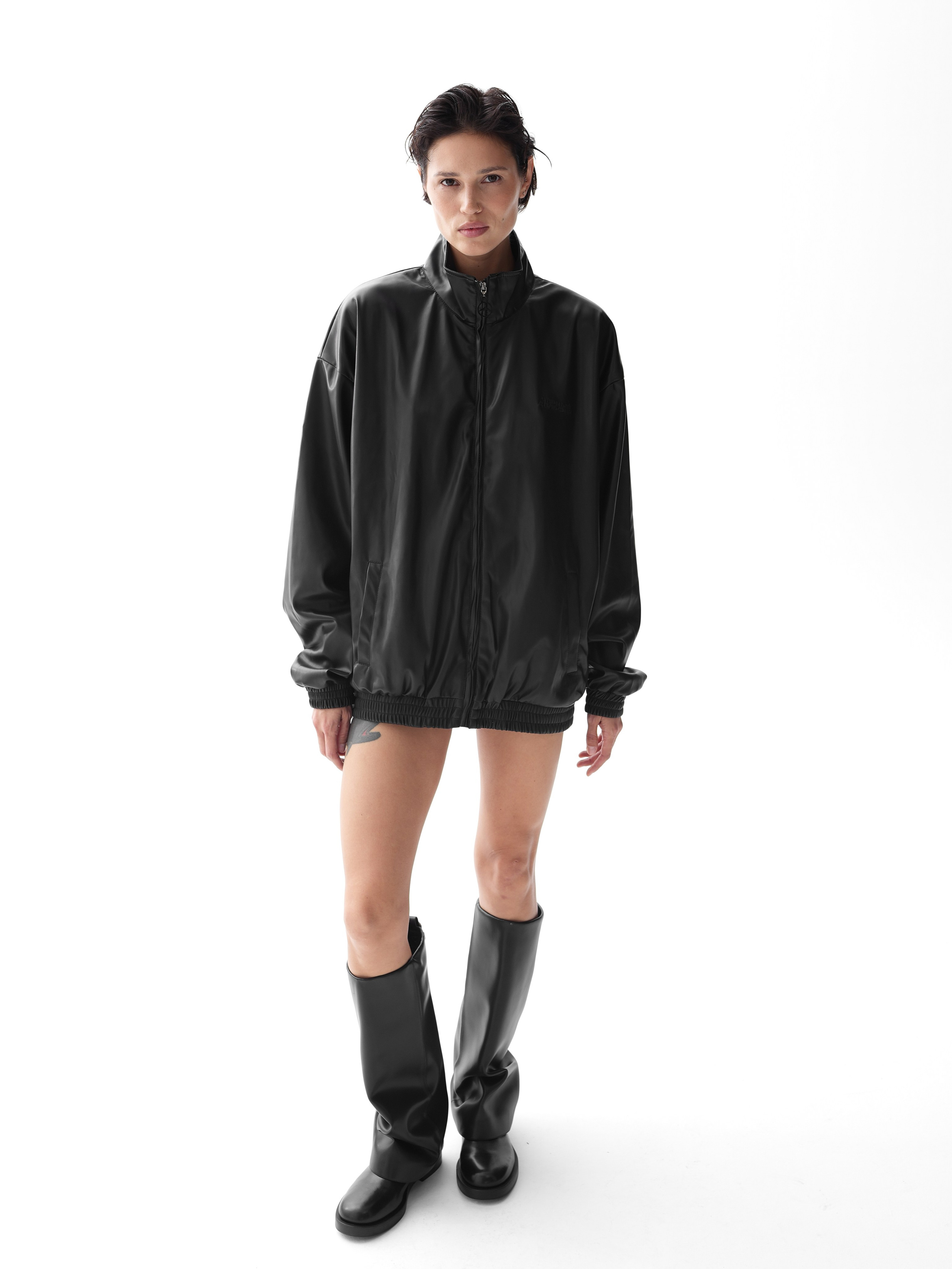 ЧЕРНЫЙ ДЕЛЬФИН каталог. Wish Films — Фото и видео для брендов и личных проектов | Фотограф и видеограф