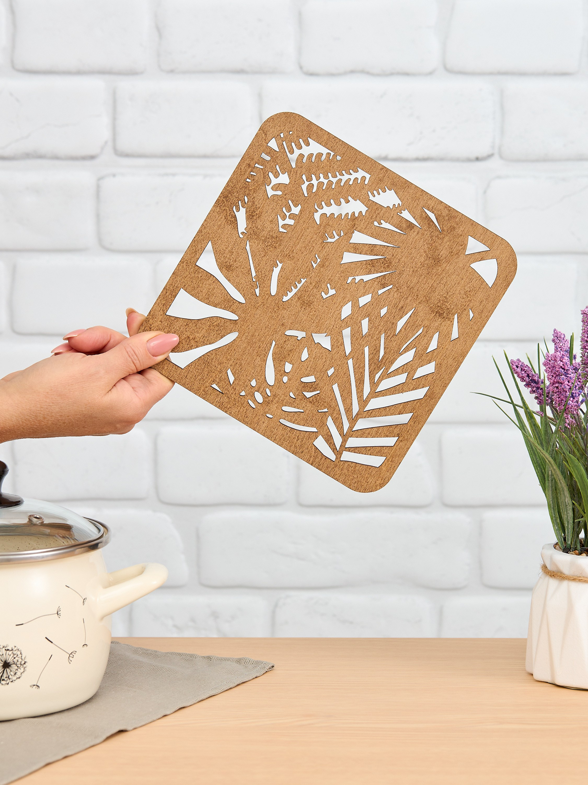 Фотосъемка деревянных подставок под горячее для маркетплейсов. Алексей Темнов — фотограф в Пятигорске