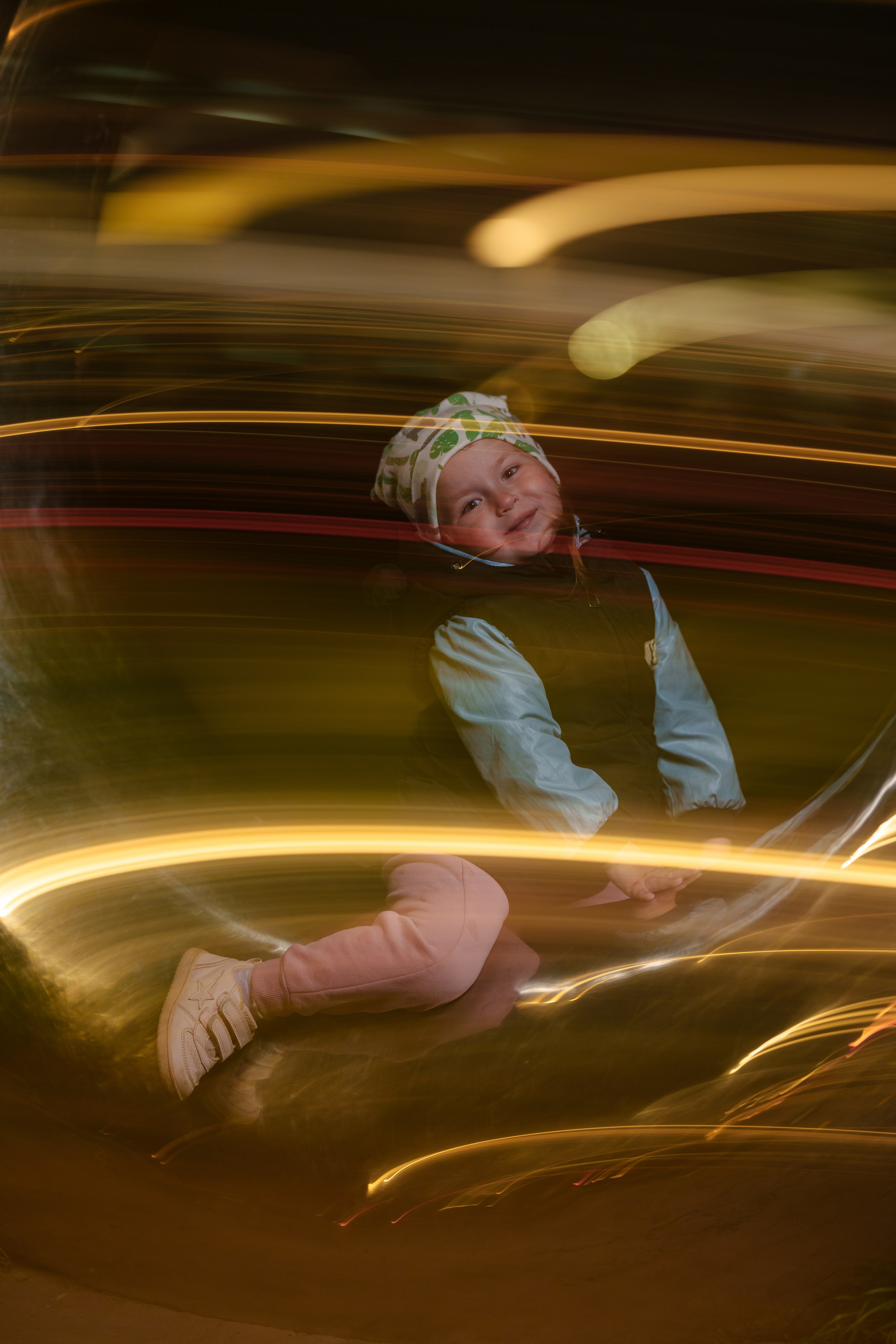 Портретная фотосессияСемейная фотосессияДетская фотосессияЛюбовная/Love-story фотосессияСвадебная фотосессияФотосессия для помолвкиПрофессиональный/деловой портретРекламная/коммерческая фотосессияФотосессия продукции (товары)Фотосессия моды (fashion)Бьюти-съемка (красота, макро-детали лица)Фотосессия lifestyle (повседневная жизнь, атмосфера)Фотосессия в полёте/авиационная (иногда отдельно как аэросъемка)Пейзажная/ландшафтная фотосессияАрхитектурная фотосессияАнфас/студийная фотосессияНю-фотосессия (с оговорками об этике и согласии)Фотосессия для артистов/музыкантовФотосессия для блогеров и инфлюенсеровФотосессия в стиле ретро/винтажЭко- и концептуальная съемка (арт-иллюстративная)Фотосессия для мероприятий (часто как репортажная)Aerial/дрон-съемка (в сочетании с портретной или пейзажной частью)Инфографическая/презентационная фотосессия (для презентаций и каталогов)