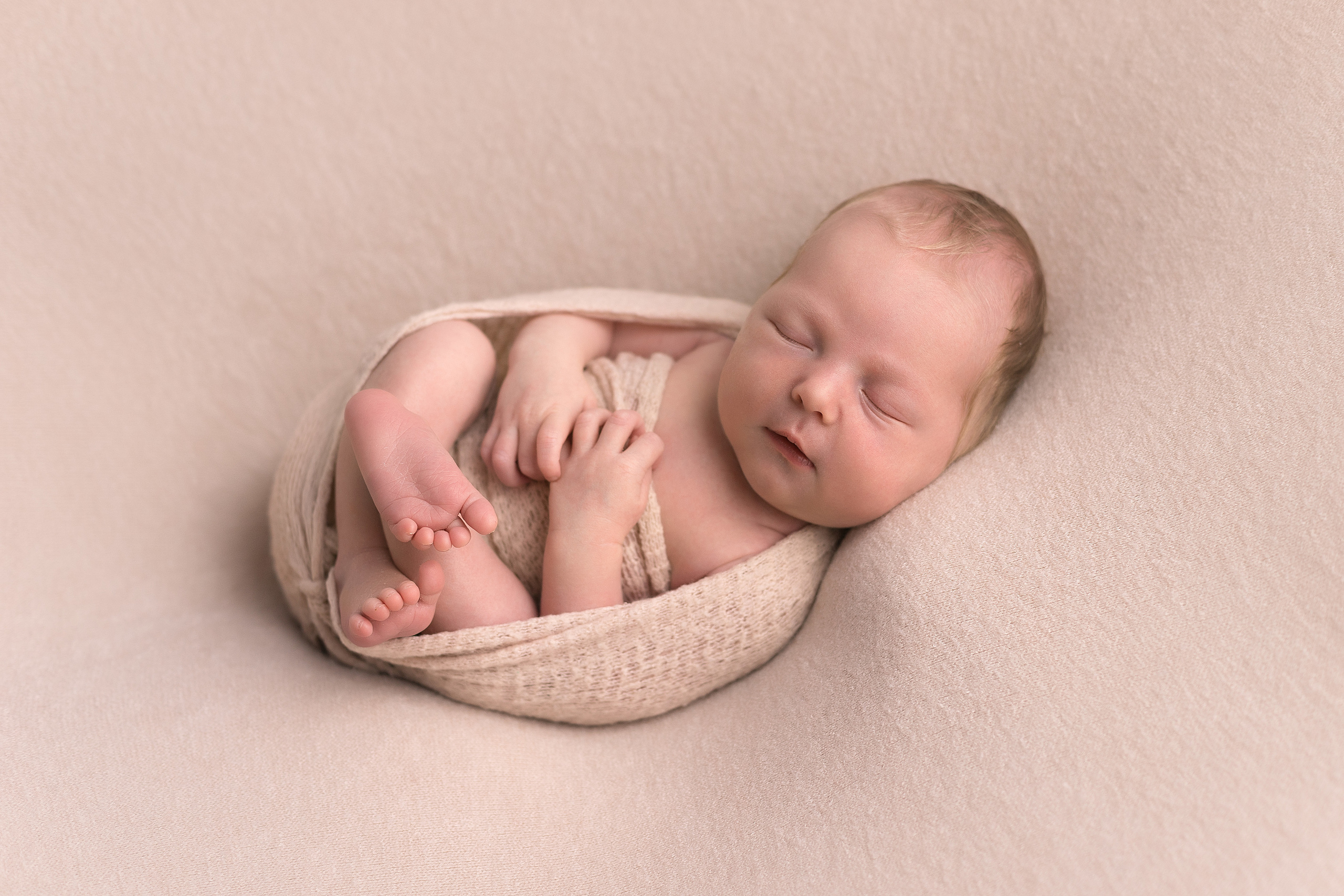 Новорожденные. Фотограф в Новосибирске