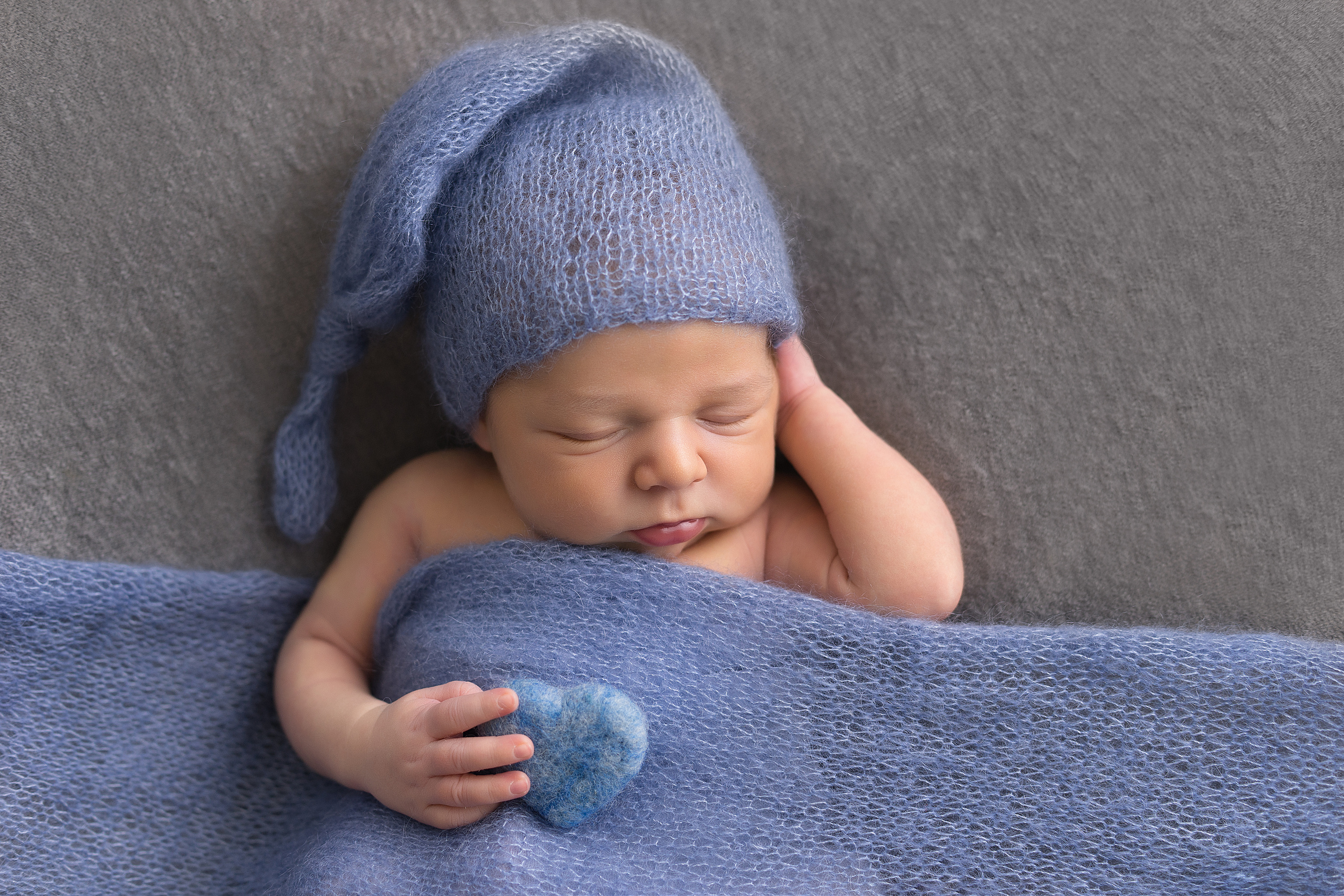 Новорожденные. Фотограф в Новосибирске