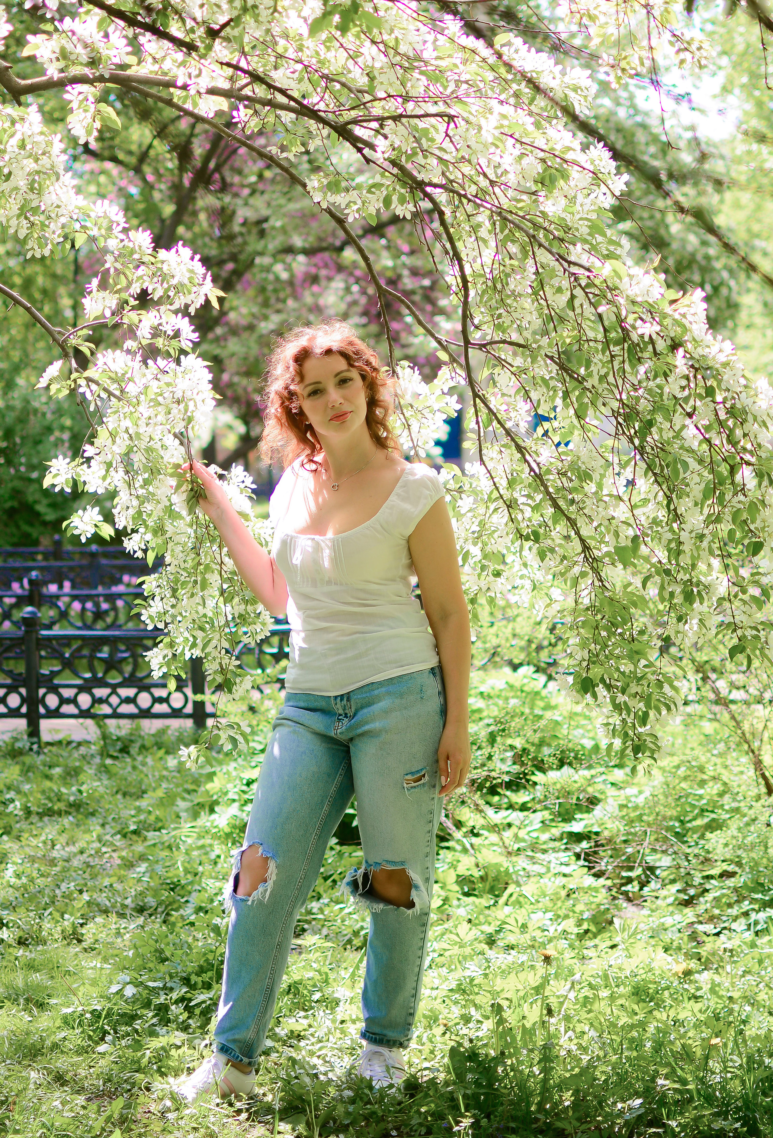 Фотосессия в цветах. Семейный фотограф