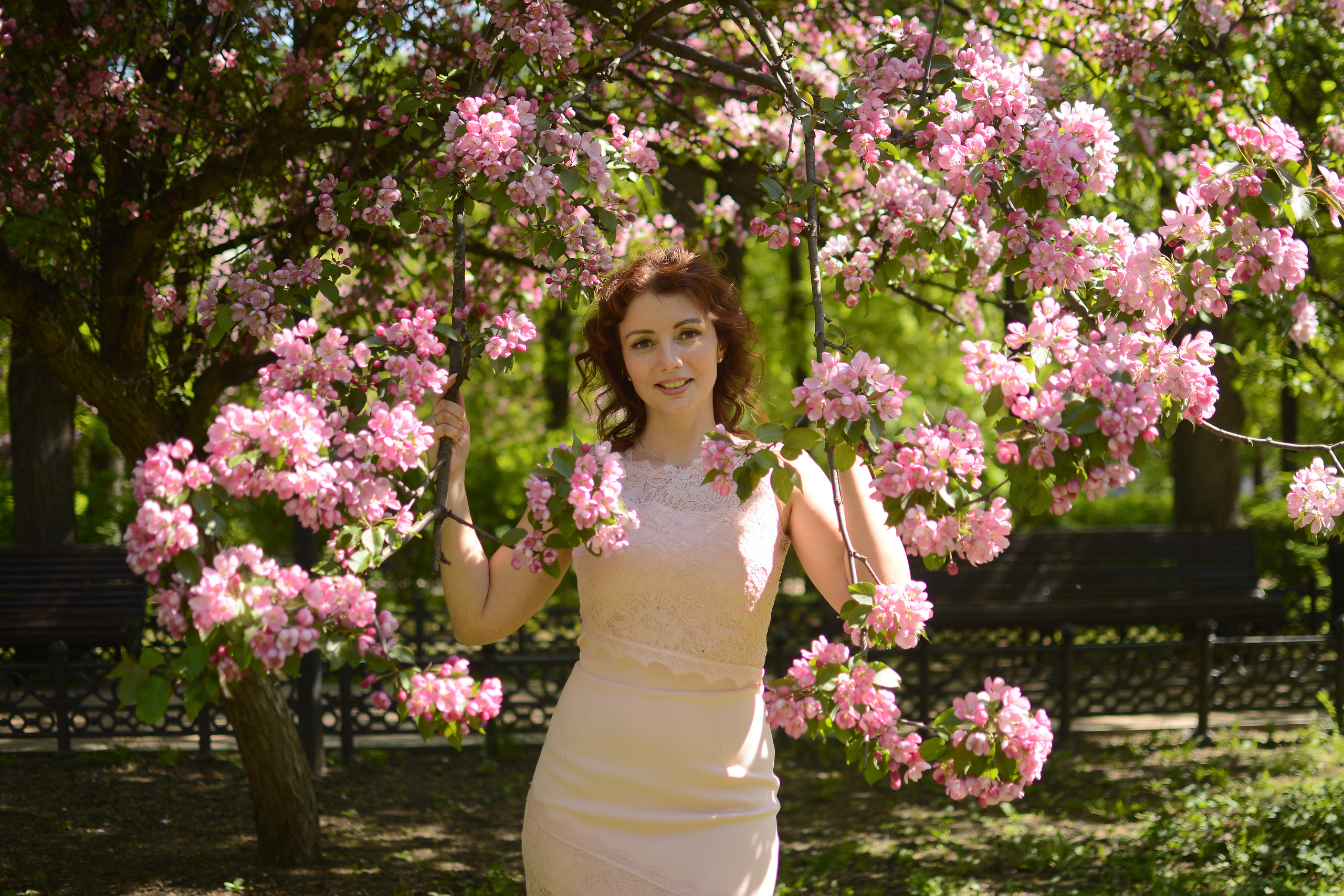 Фотосессия в цветах. Семейный фотограф