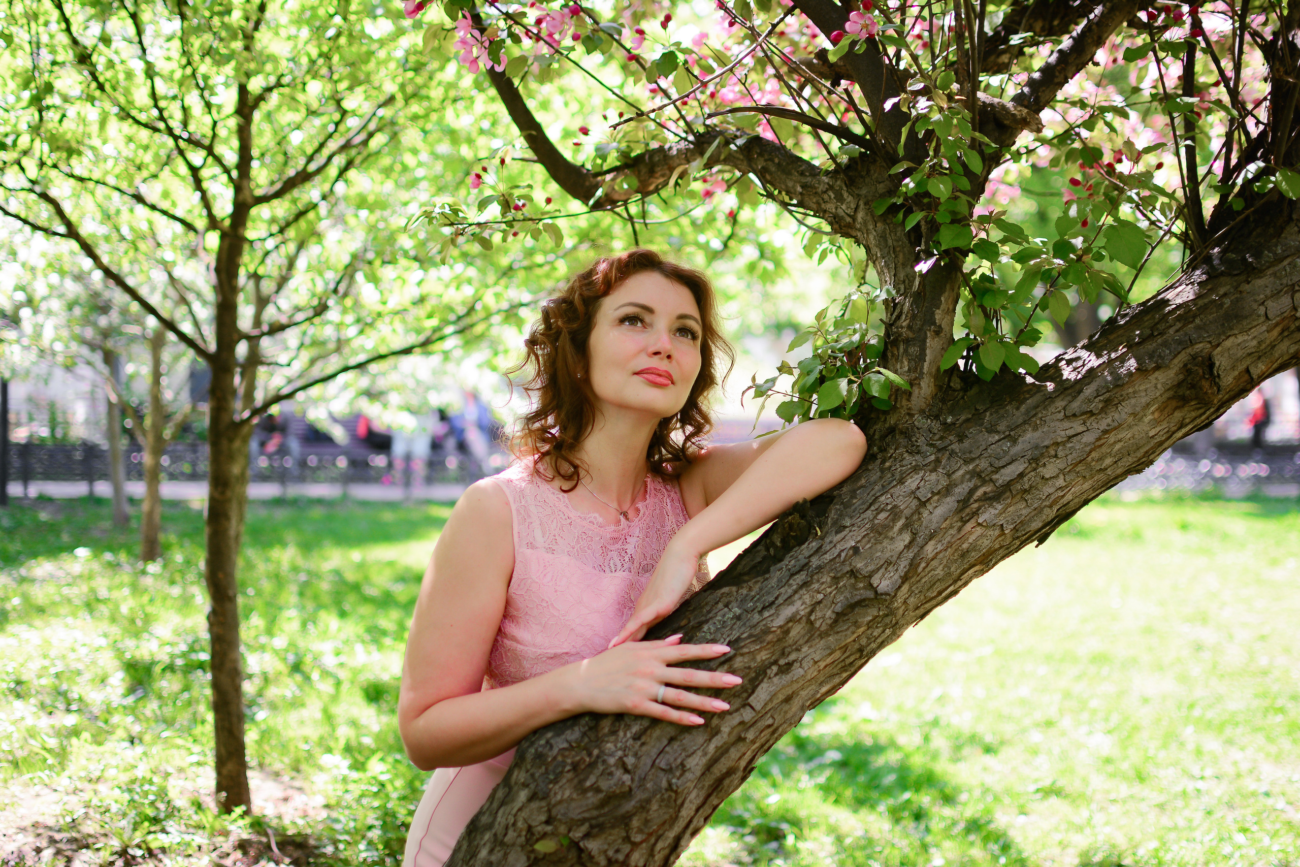 Фотосессия в цветах. Семейный фотограф