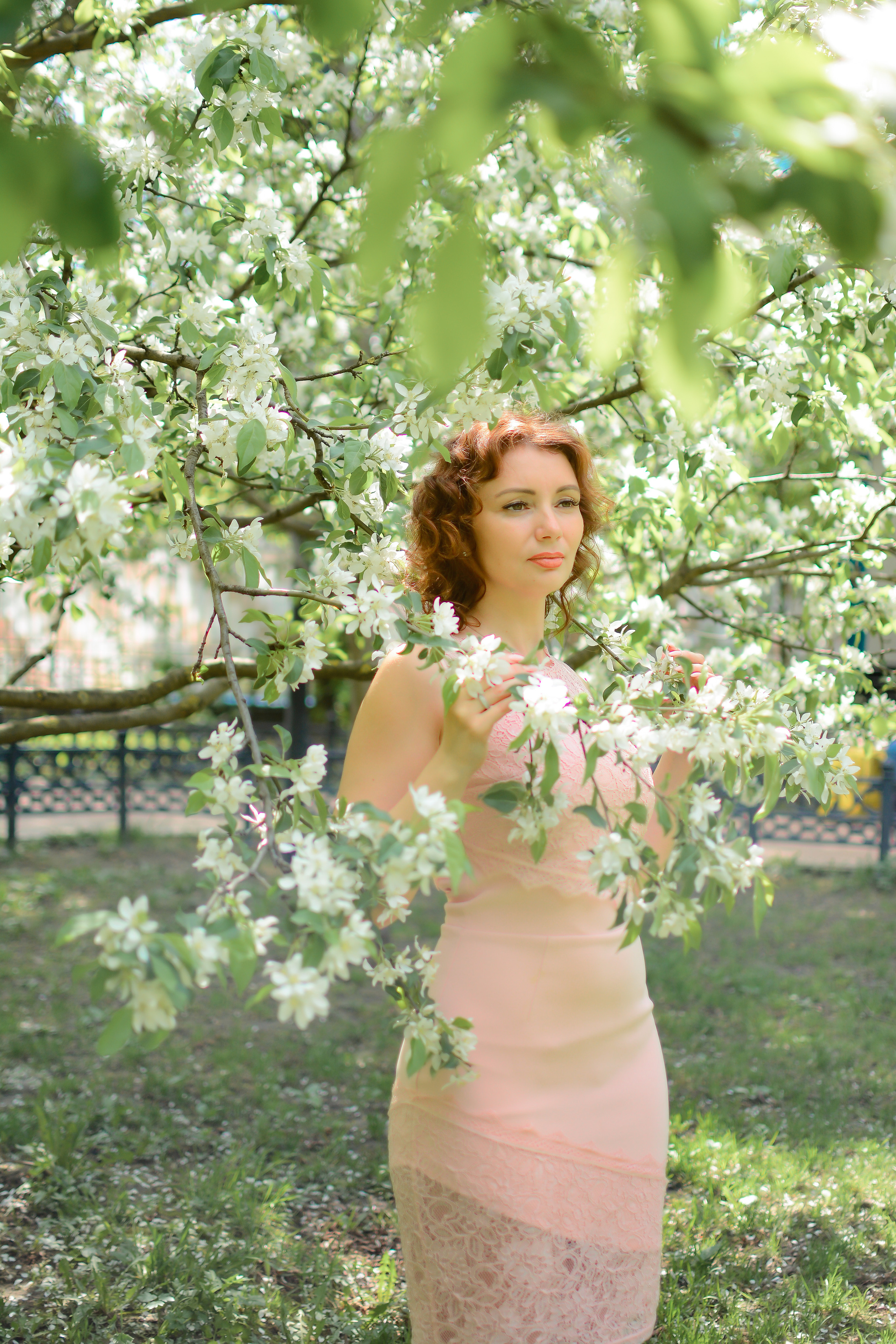 Фотосессия в цветах. Семейный фотограф