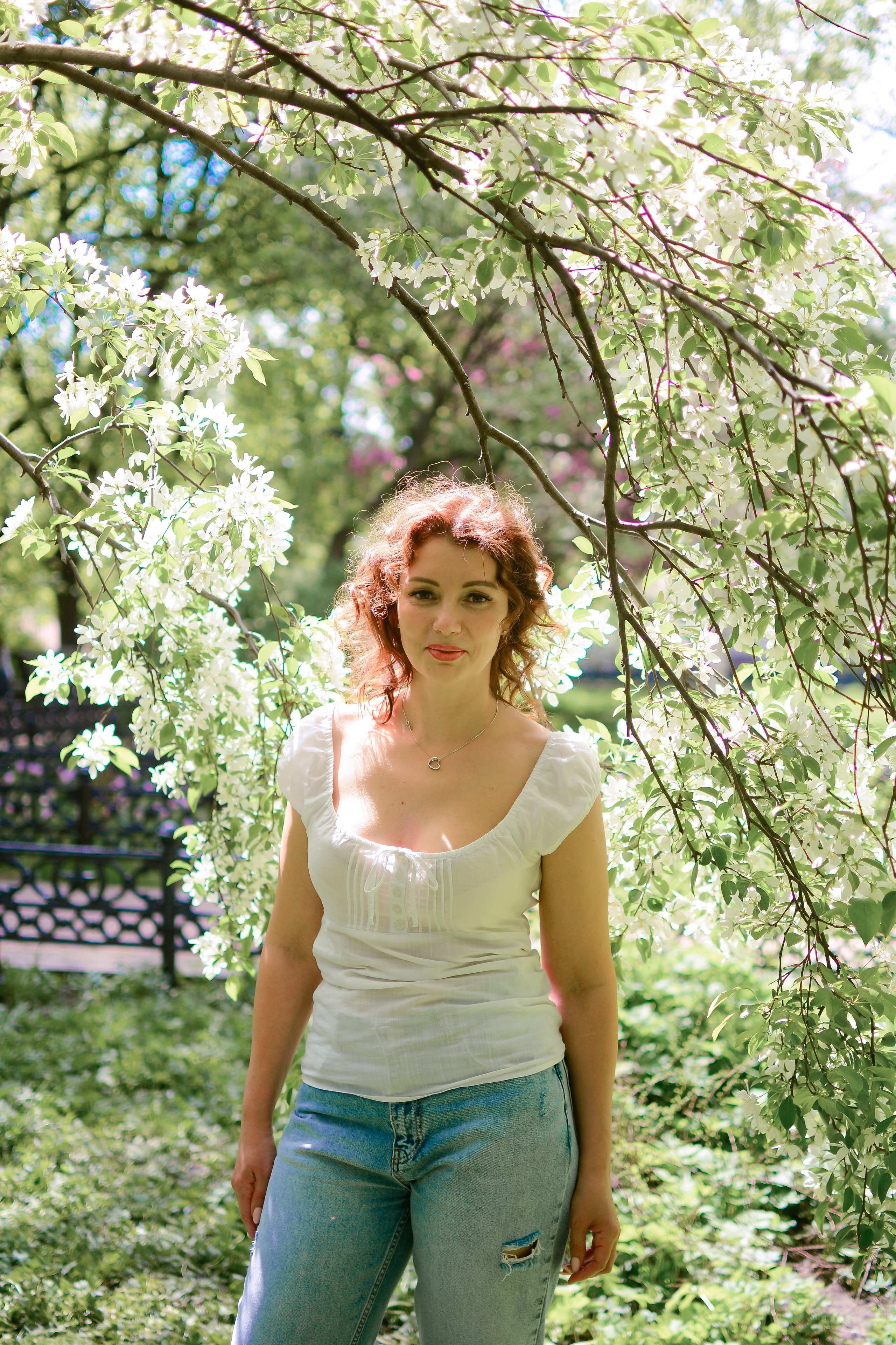 Фотосессия в цветах. Семейный фотограф