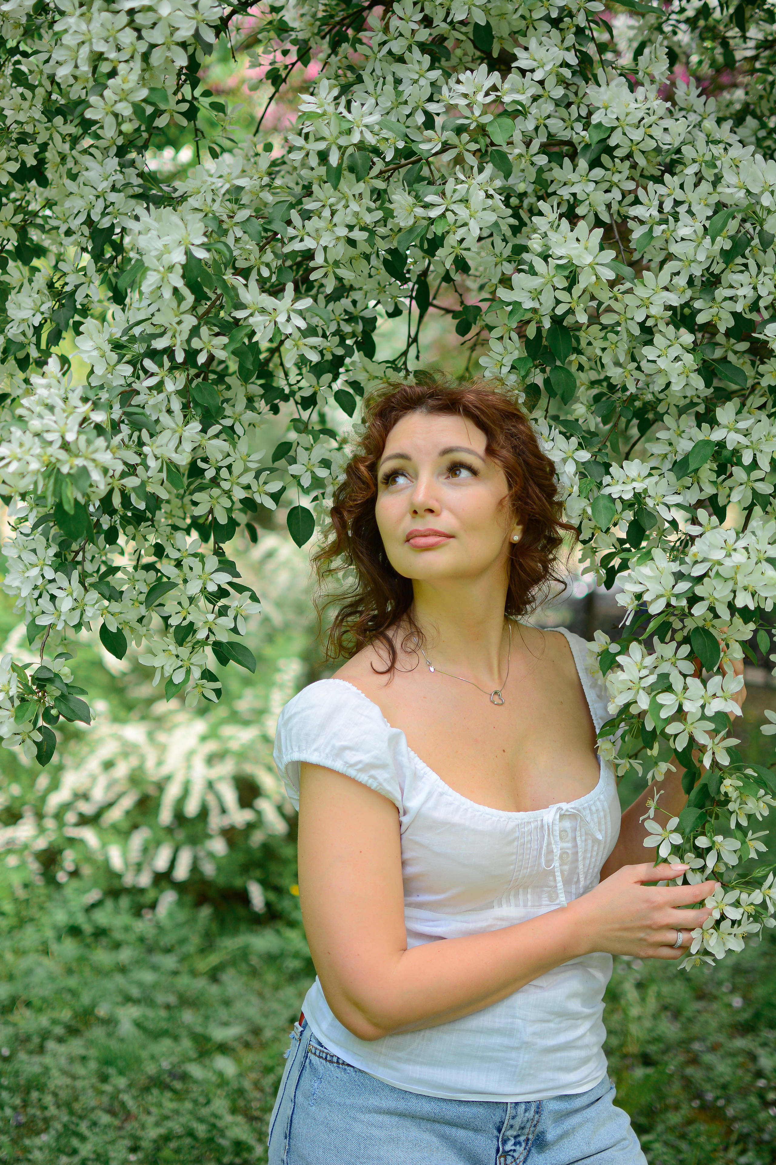 Фотосессия в цветах. Семейный фотограф